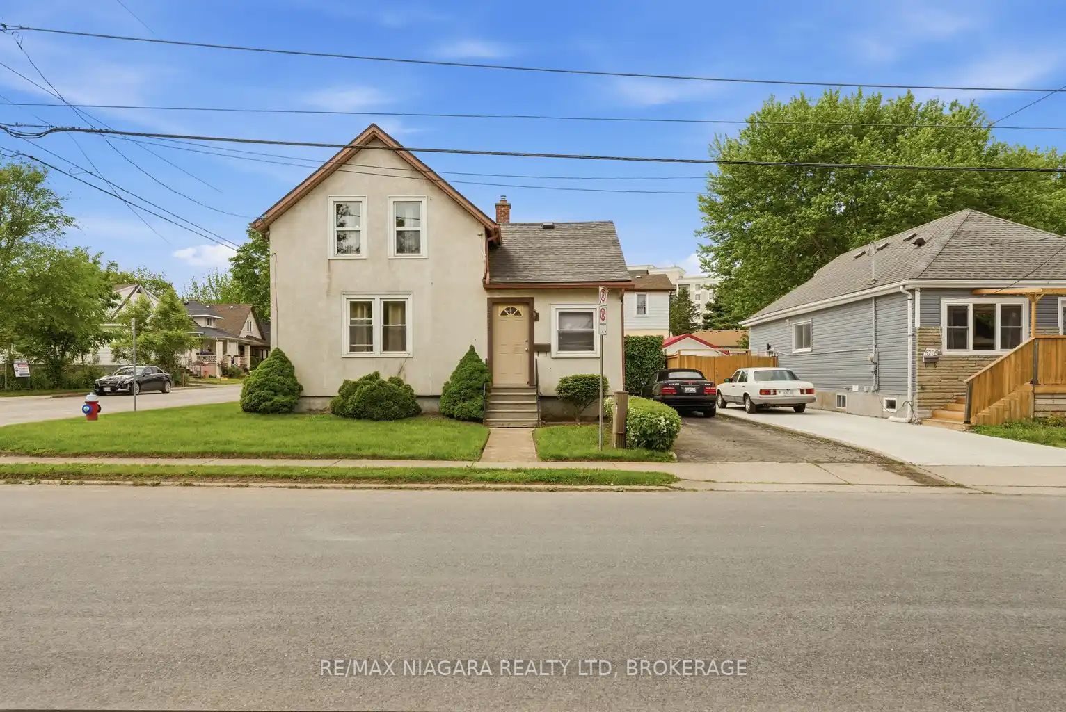 5719 Temperance Avenue E Property Photo 8