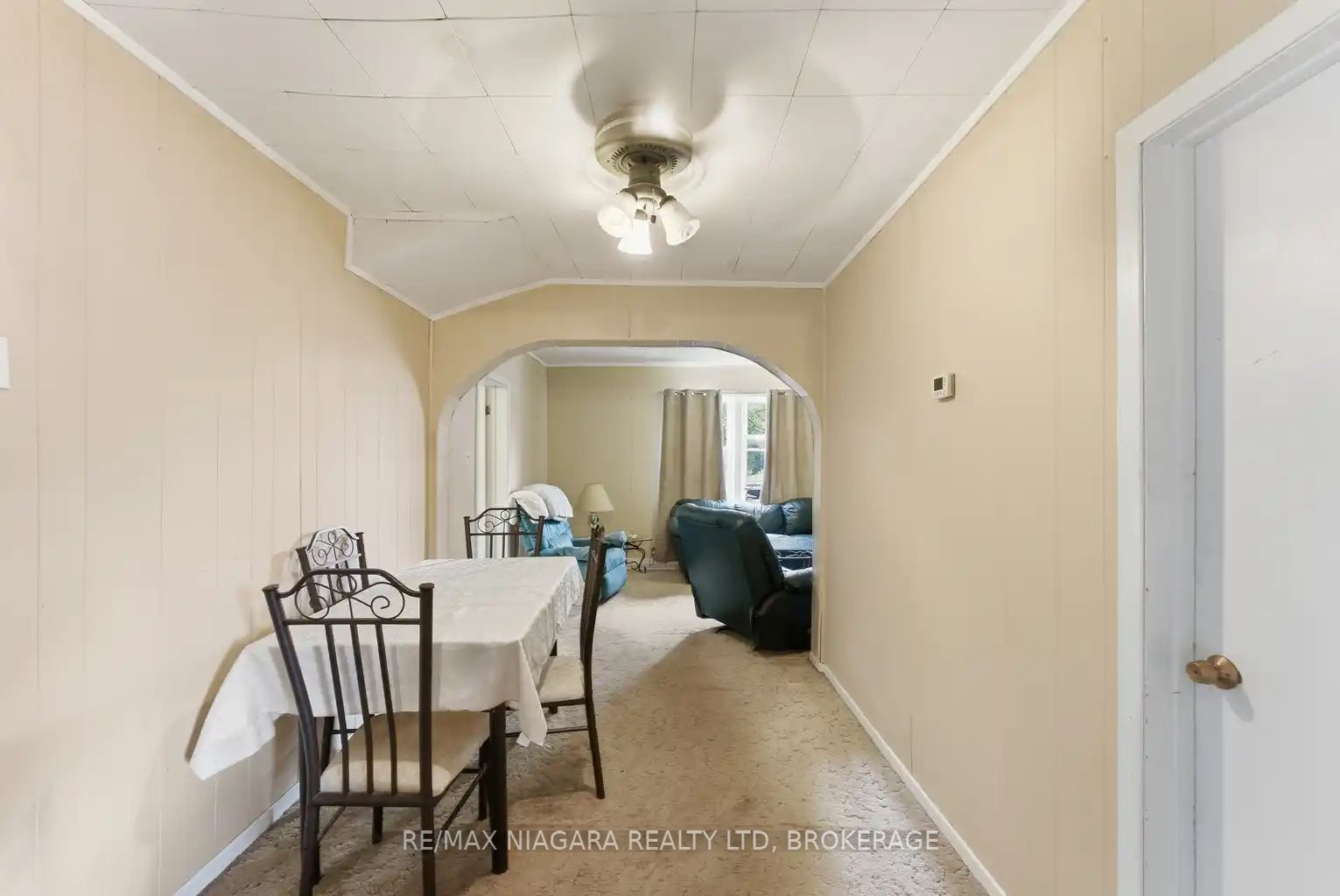 5719 Temperance Avenue E Property Photo 19