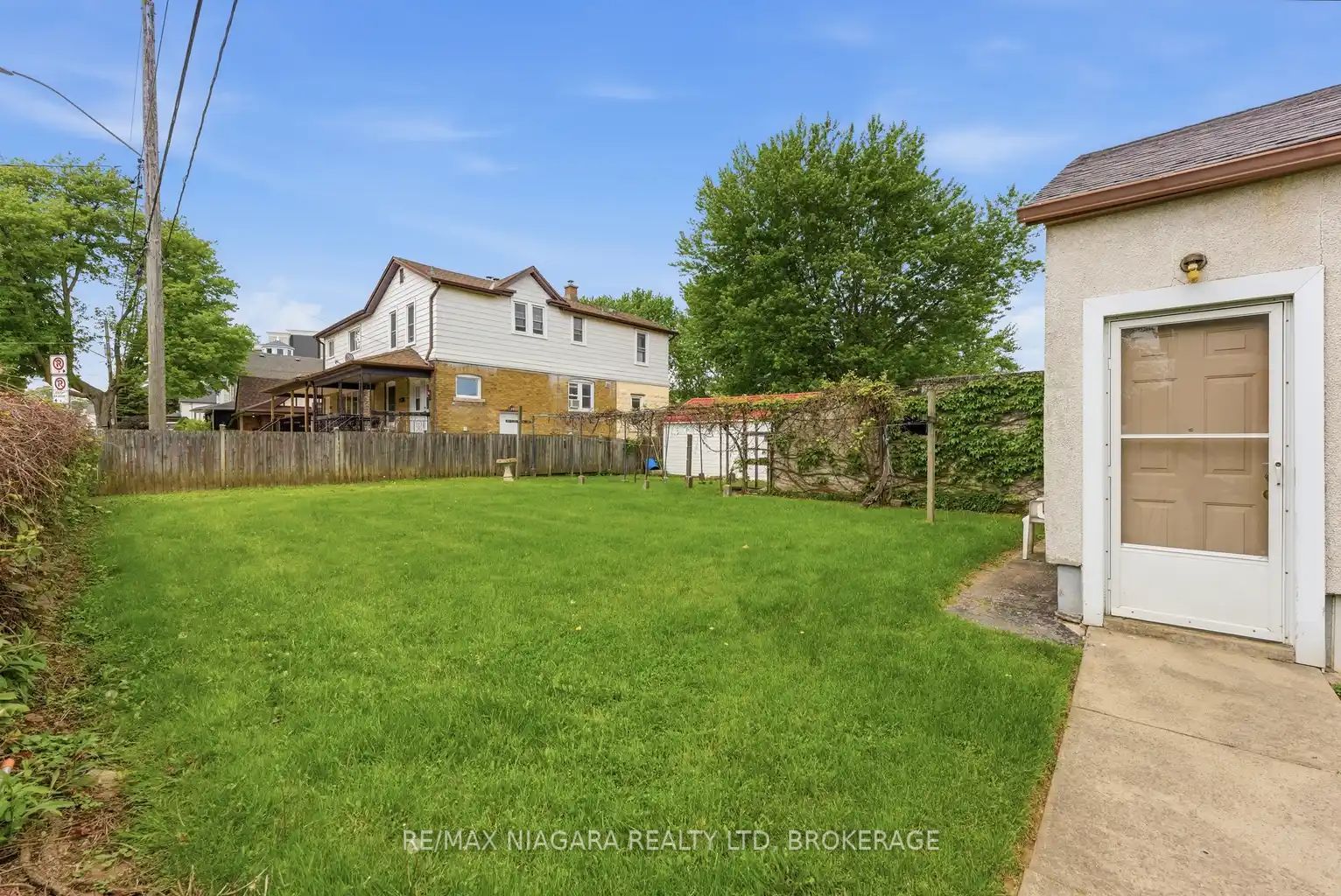 5719 Temperance Avenue E Property Photo 31