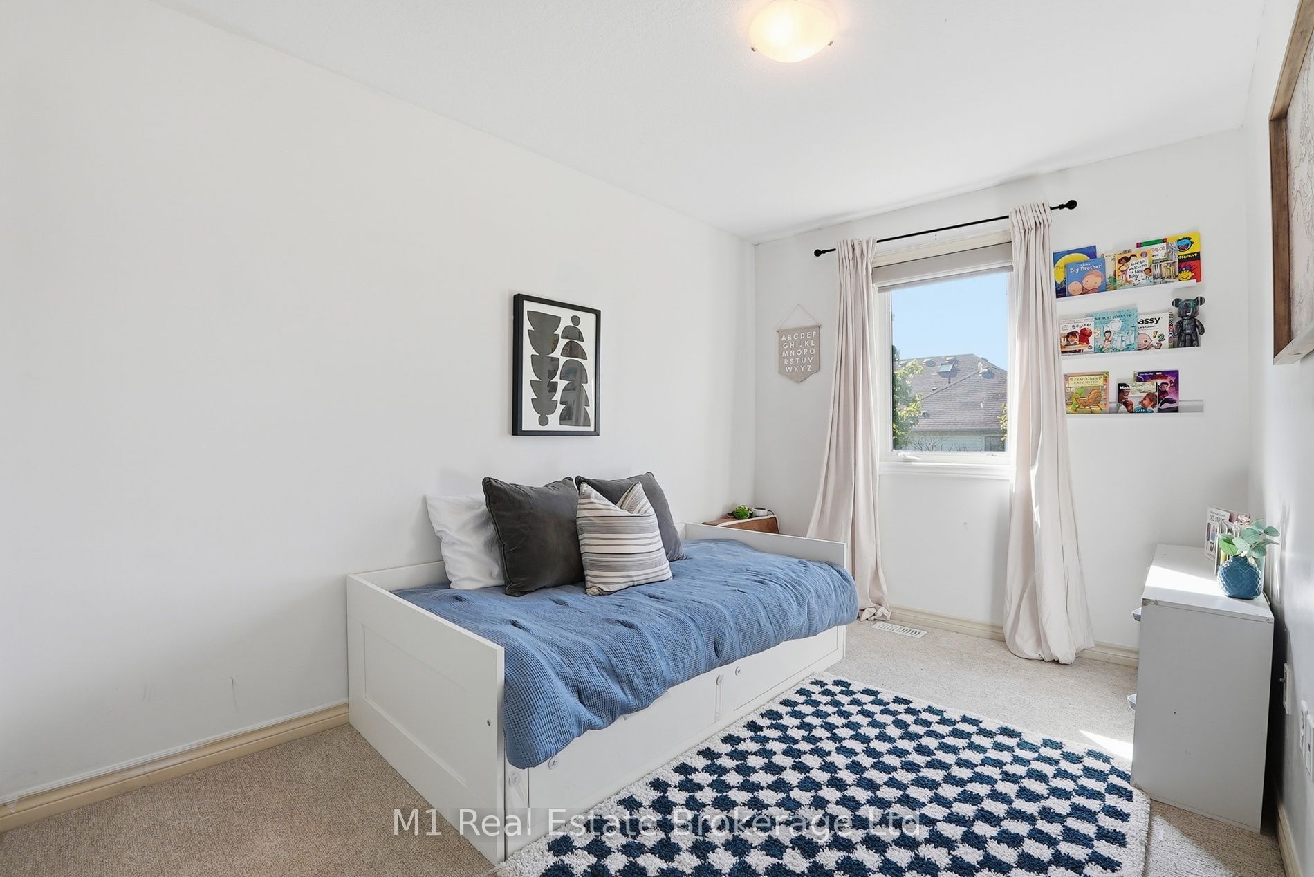 22 Lambeth Way Property Photo 22