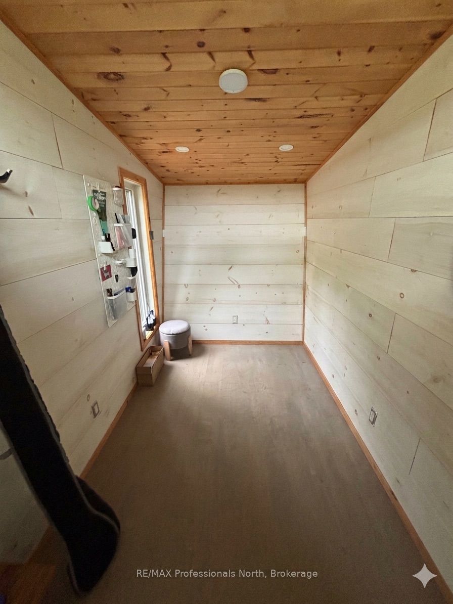 303 Nine Mile Lake Property Photo 11