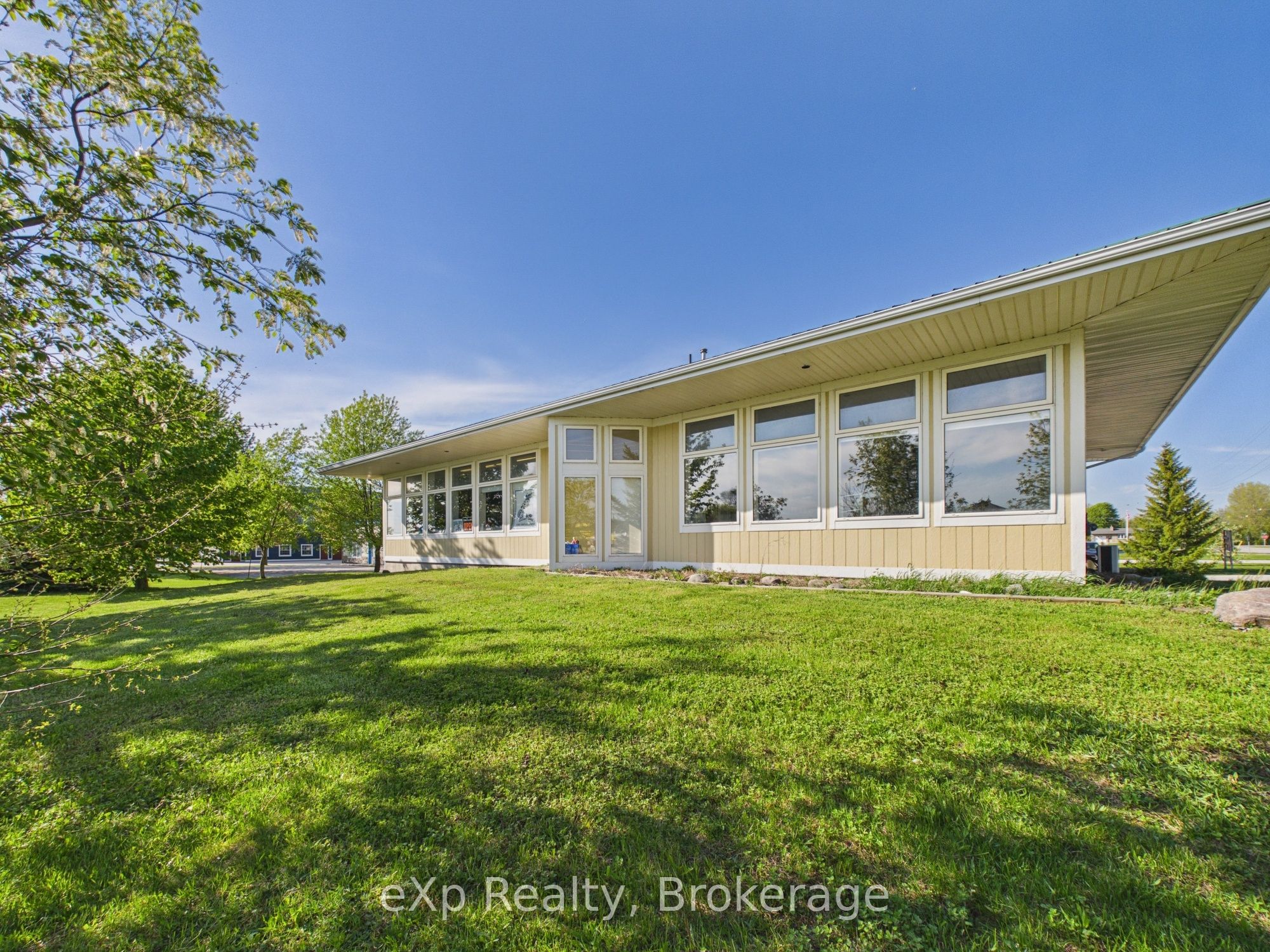 1223 Mackenzie Road Property Photo 5