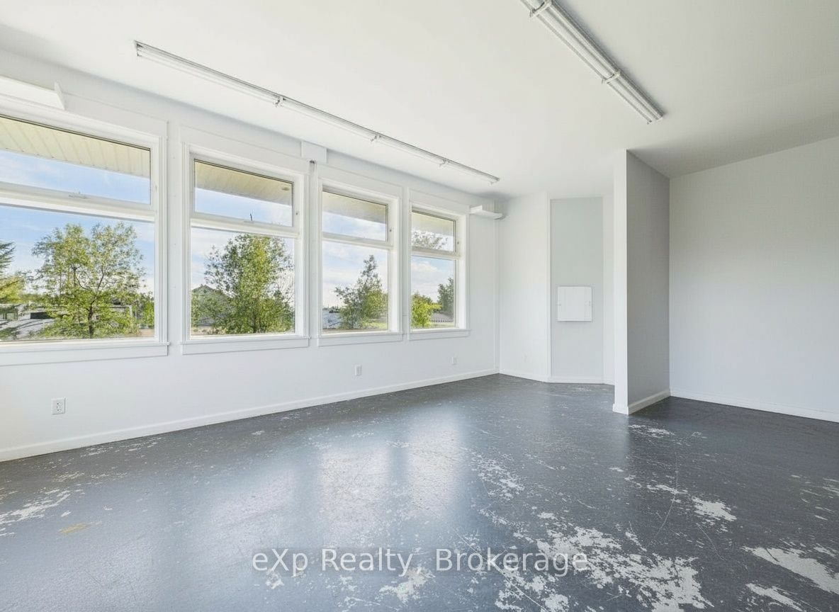 1223 Mackenzie Road Property Photo 9