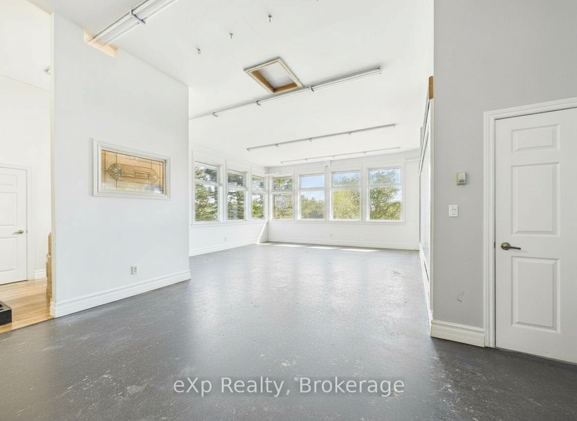 1223 Mackenzie Road Property Photo 10