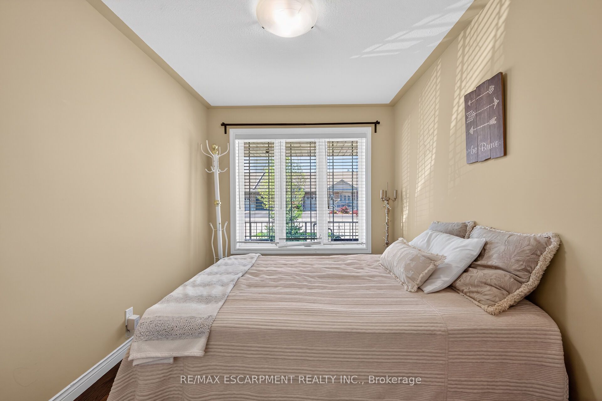 10 Emily Street Property Photo 10