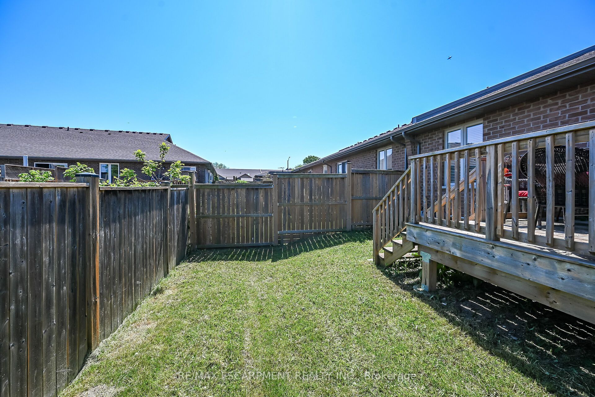 10 Emily Street Property Photo 46