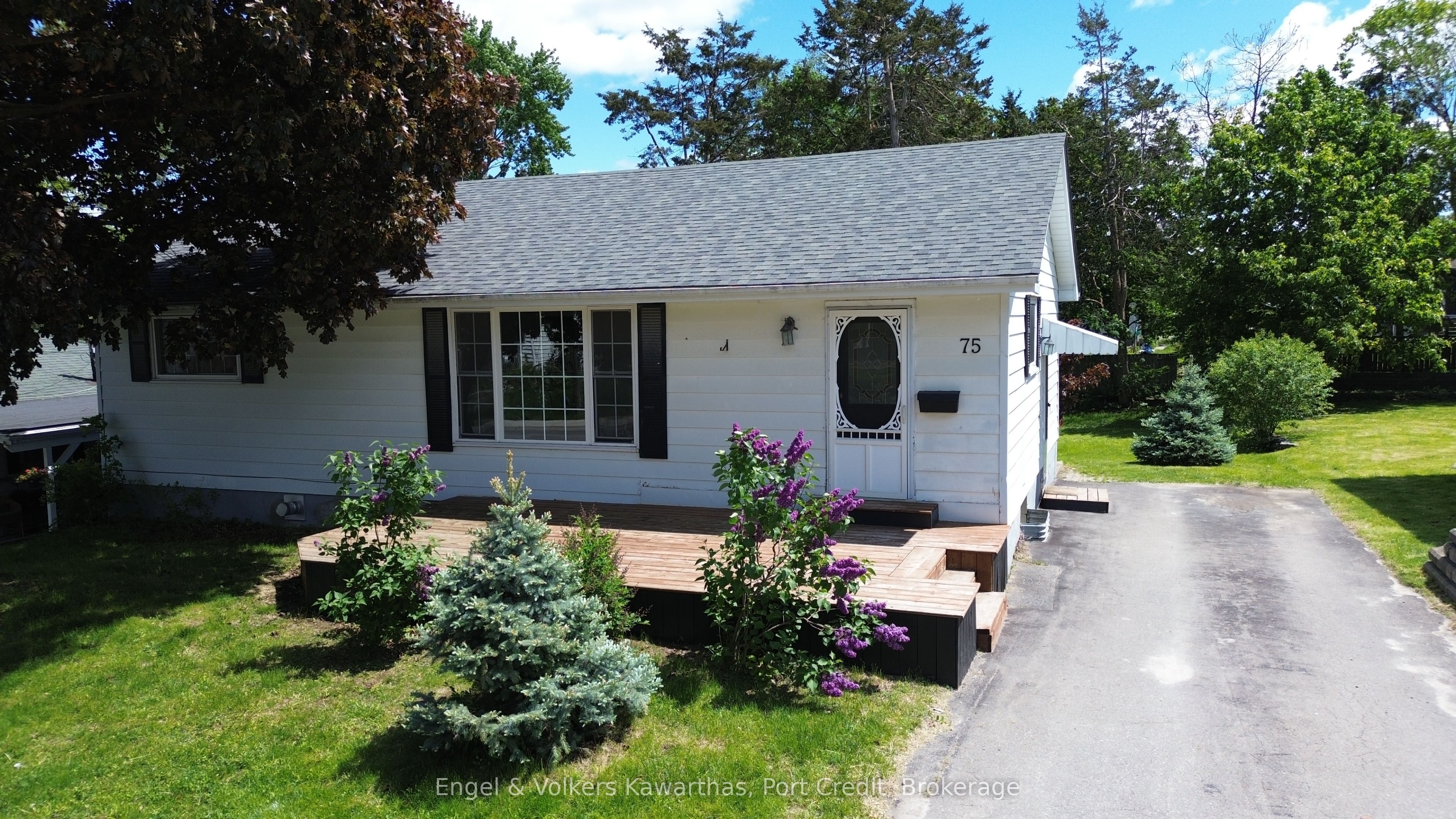 75 North Park Gardens Property Photo 1