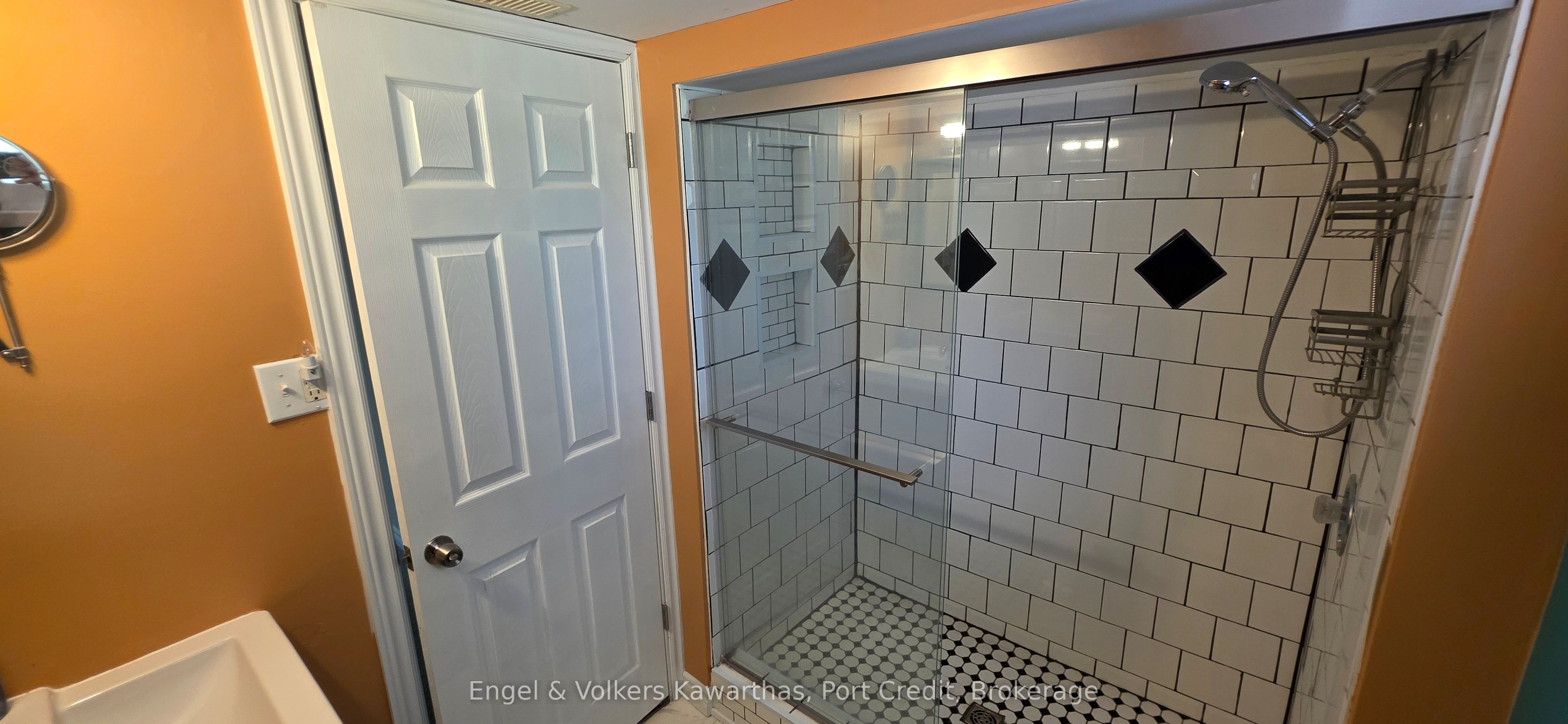 75 North Park Gardens Property Photo 27