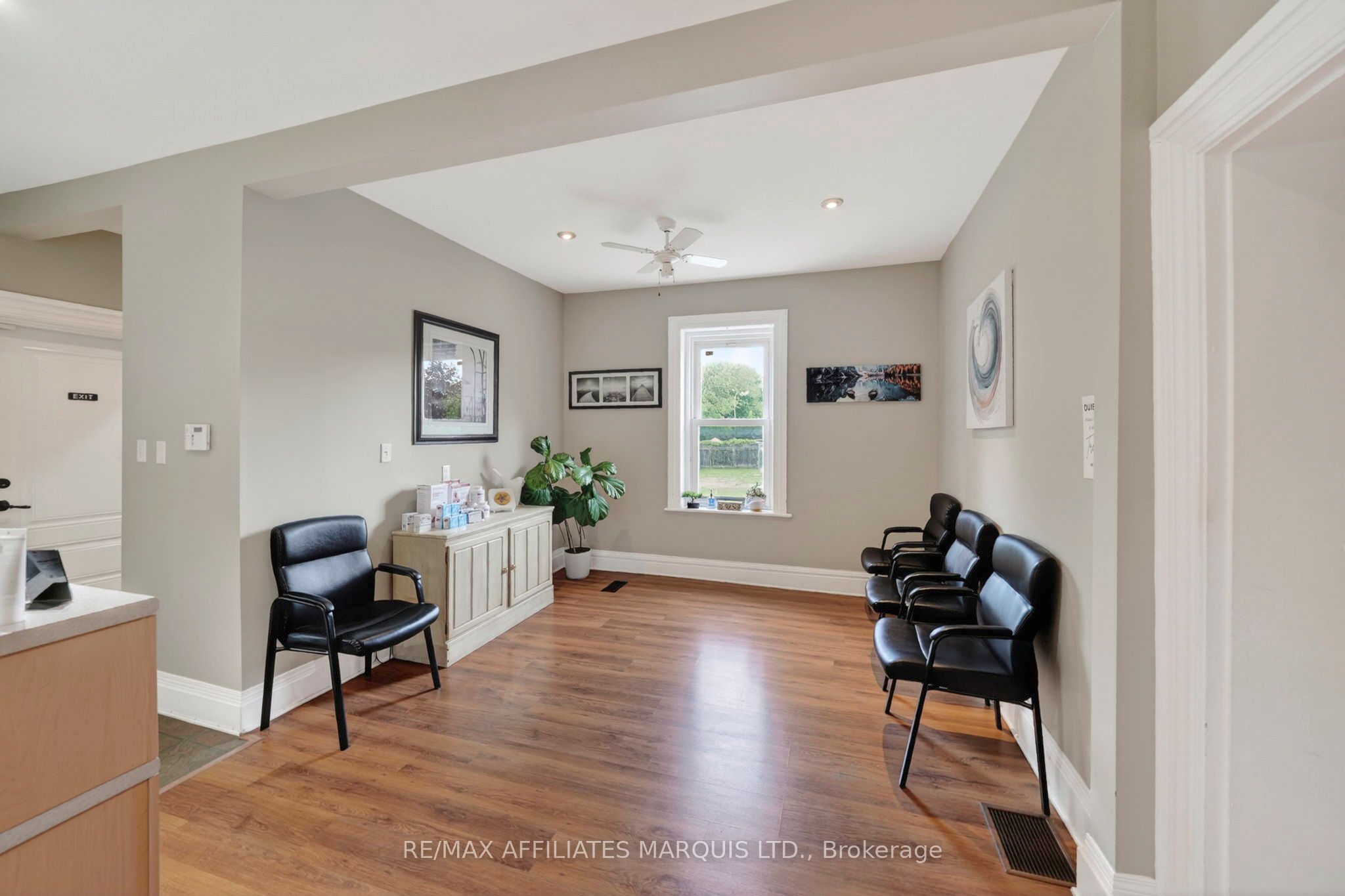 105 5th Street E Property Photo 9