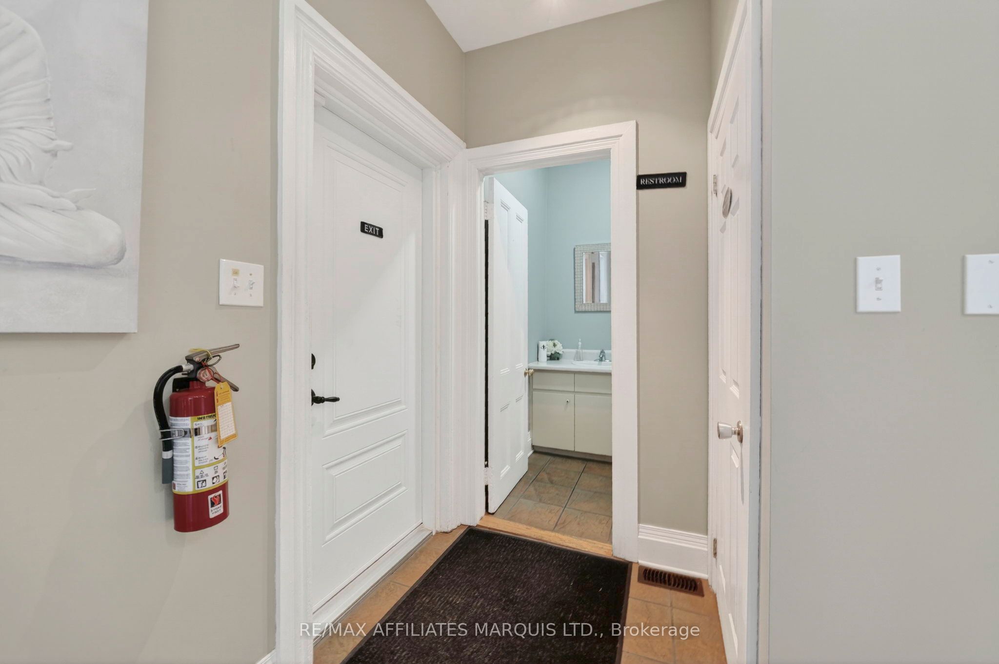 105 5th Street E Property Photo 11