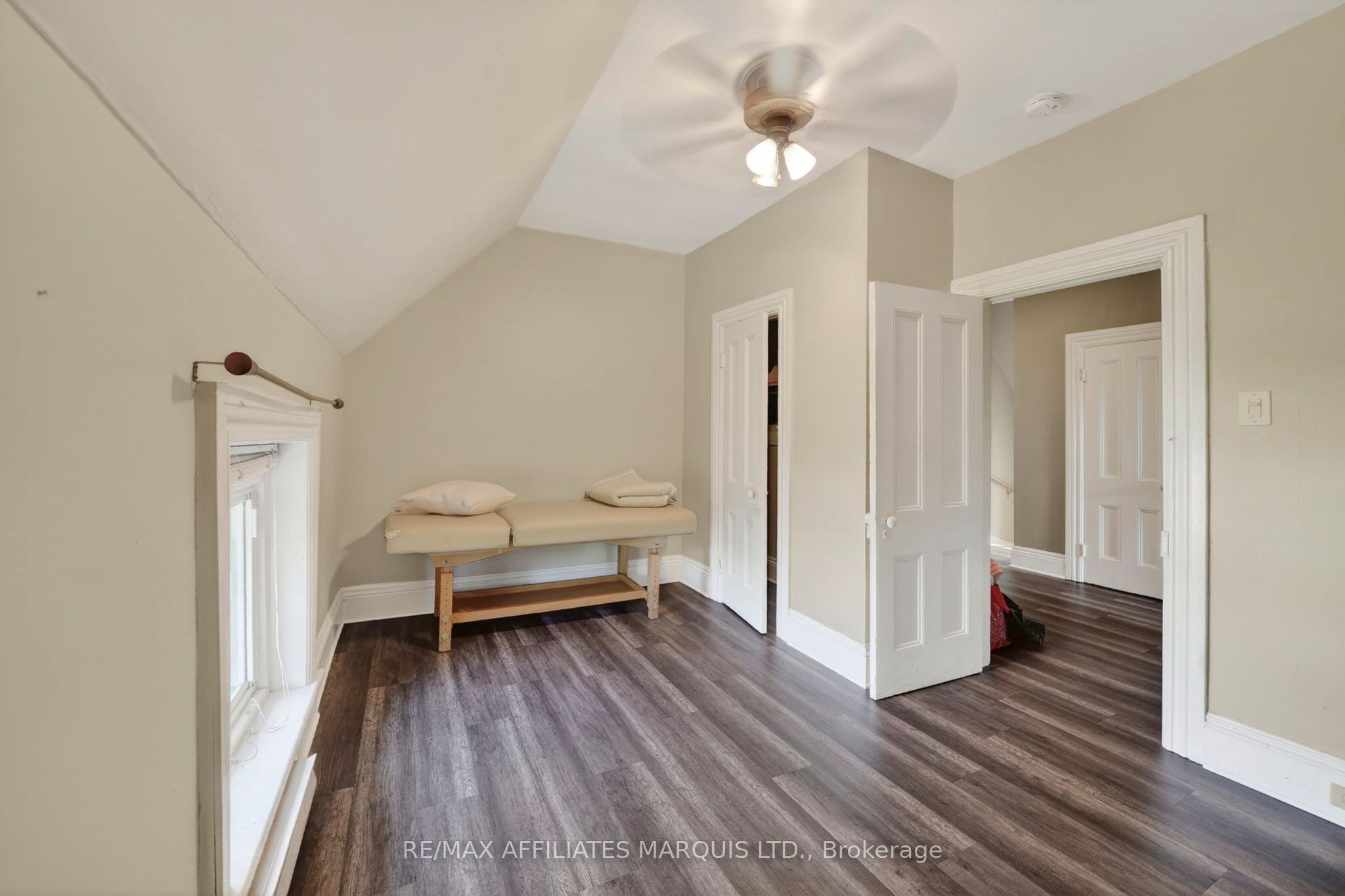 105 5th Street E Property Photo 40