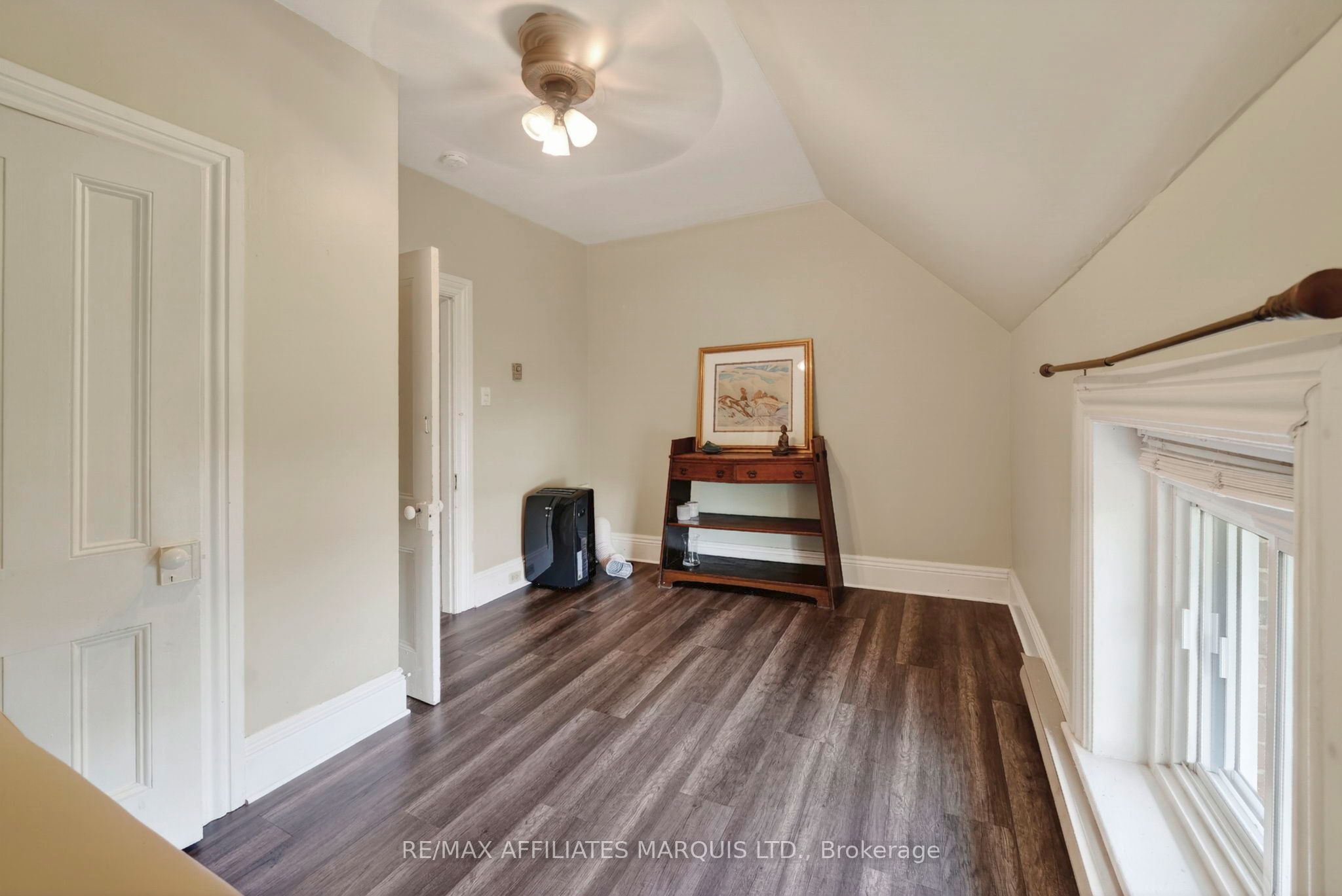 105 5th Street E Property Photo 41