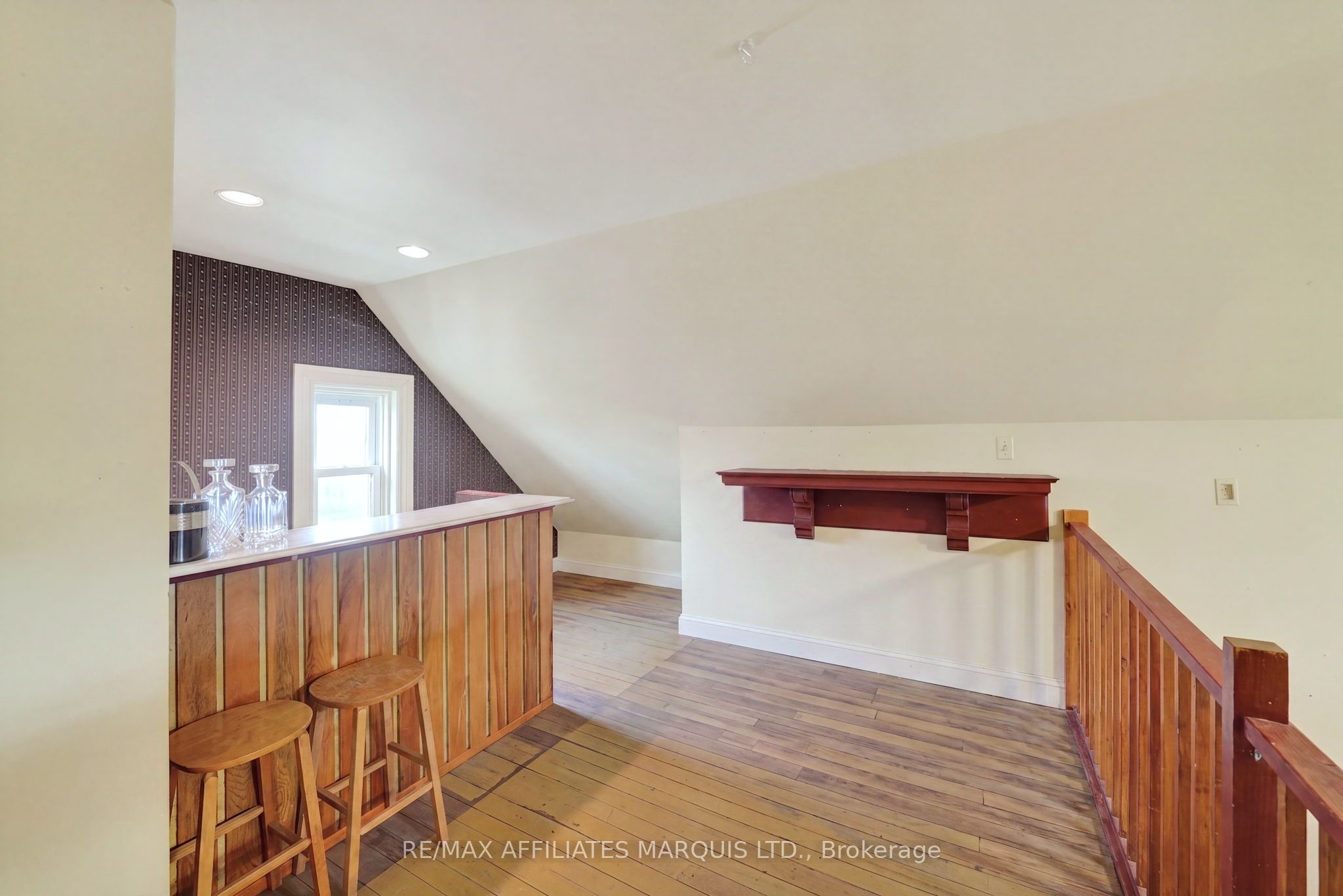 105 5th Street E Property Photo 43