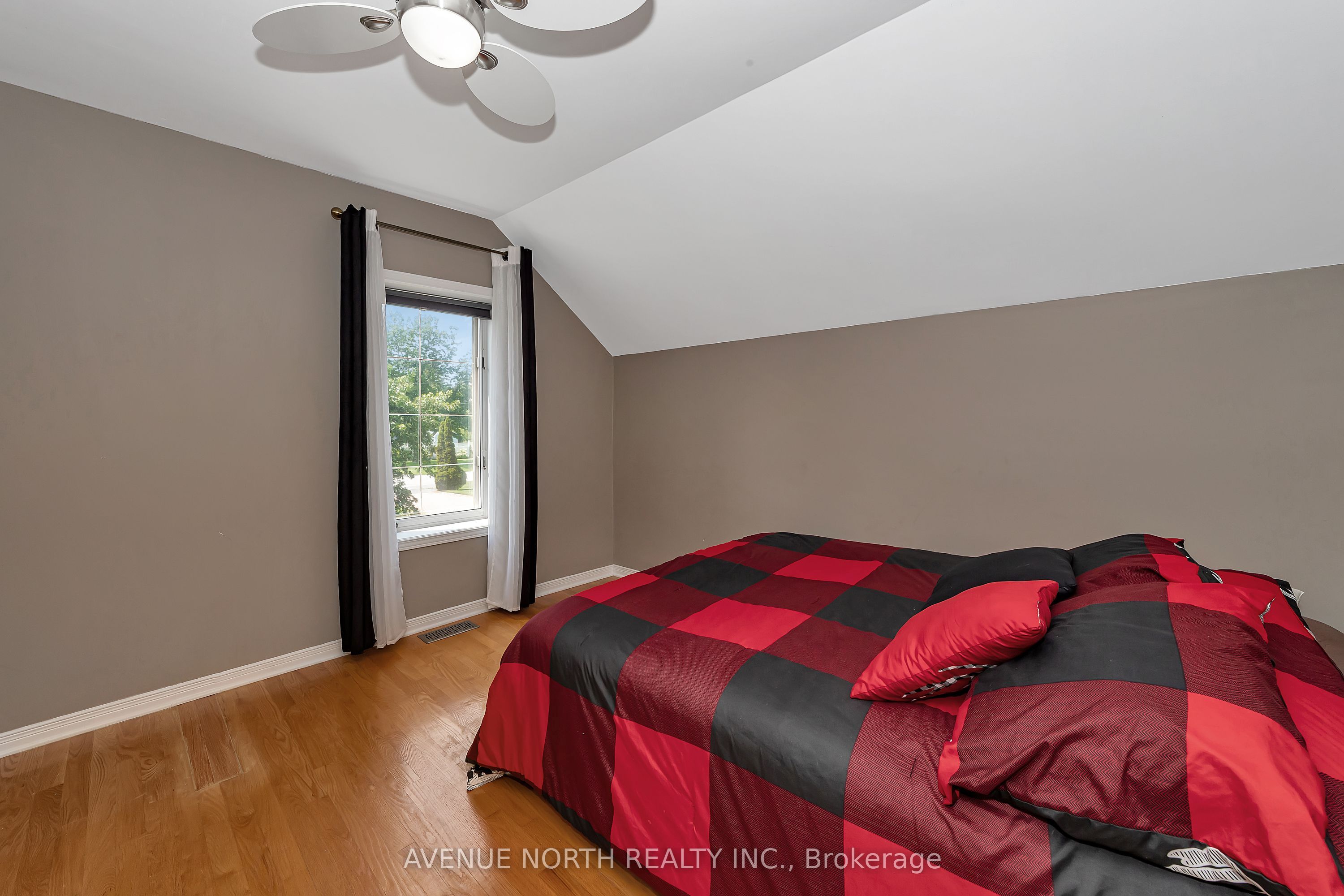 21 Pilon Street Property Photo 15