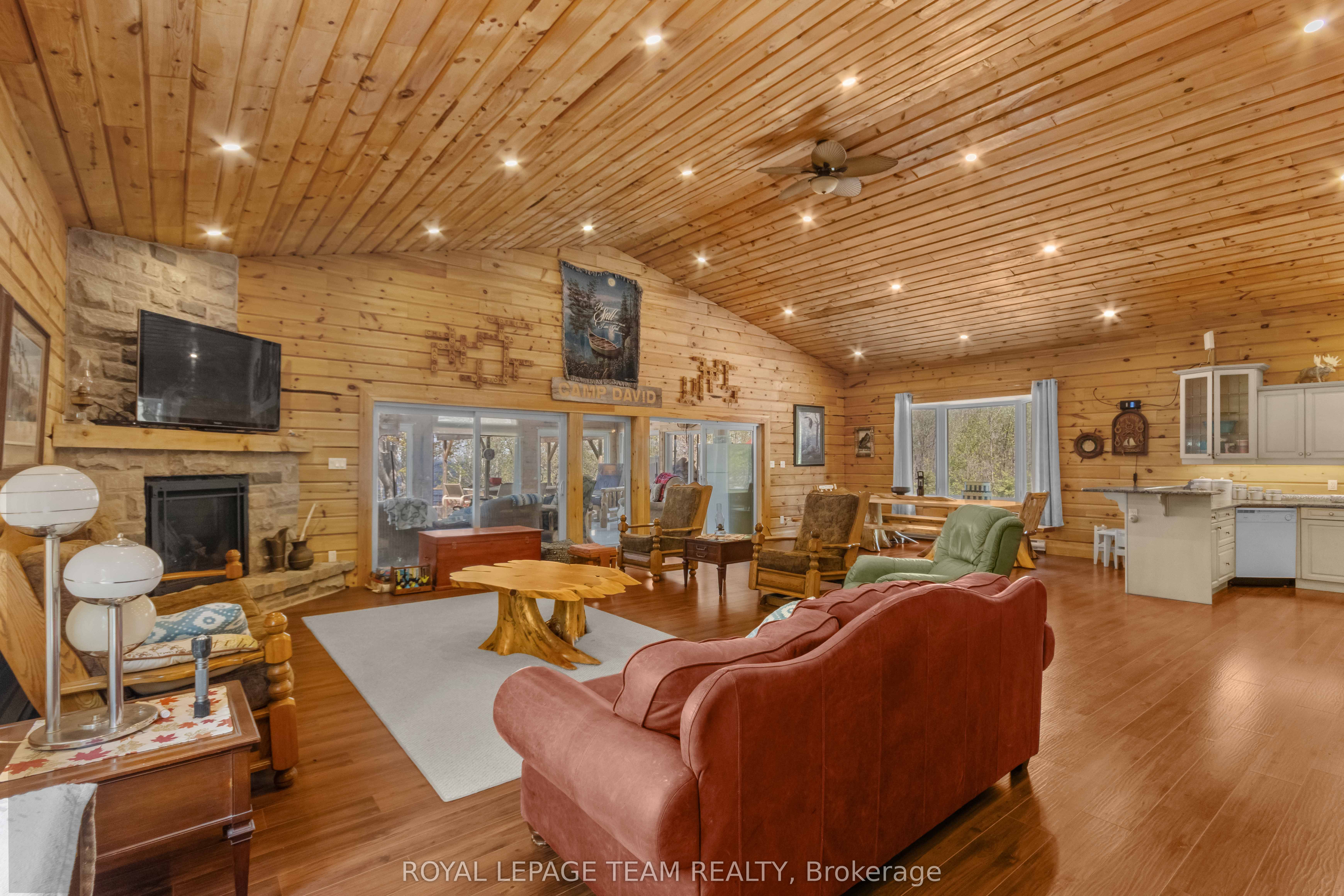 697 Curtiss Road Property Photo 10