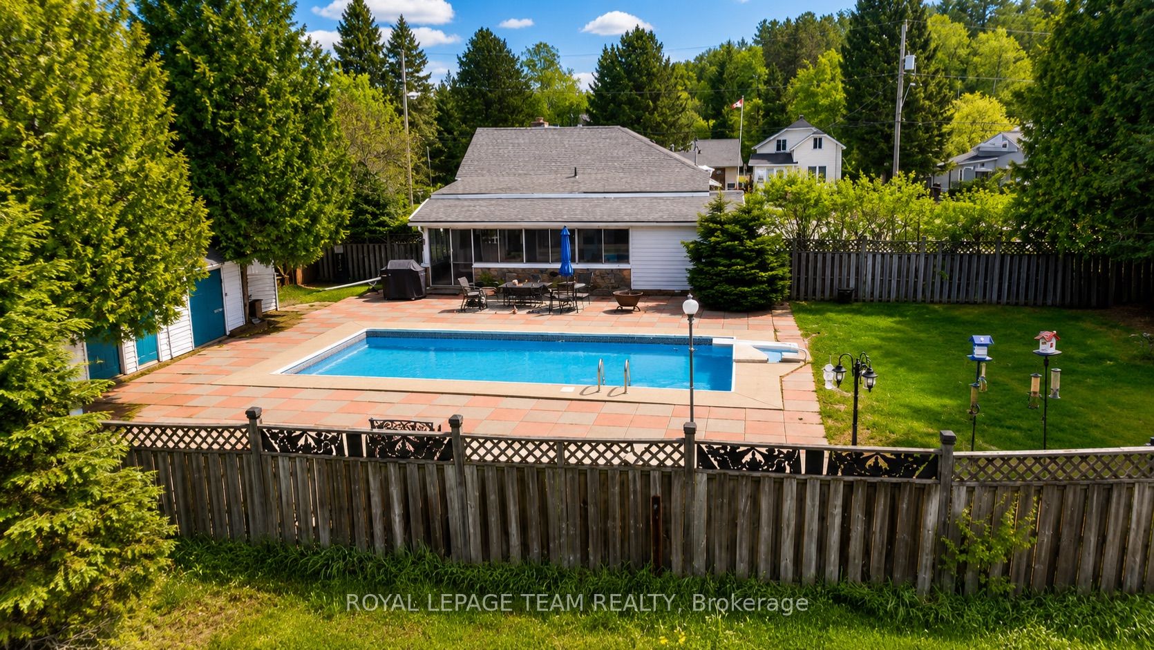 26 Lane Street Property Photo 43