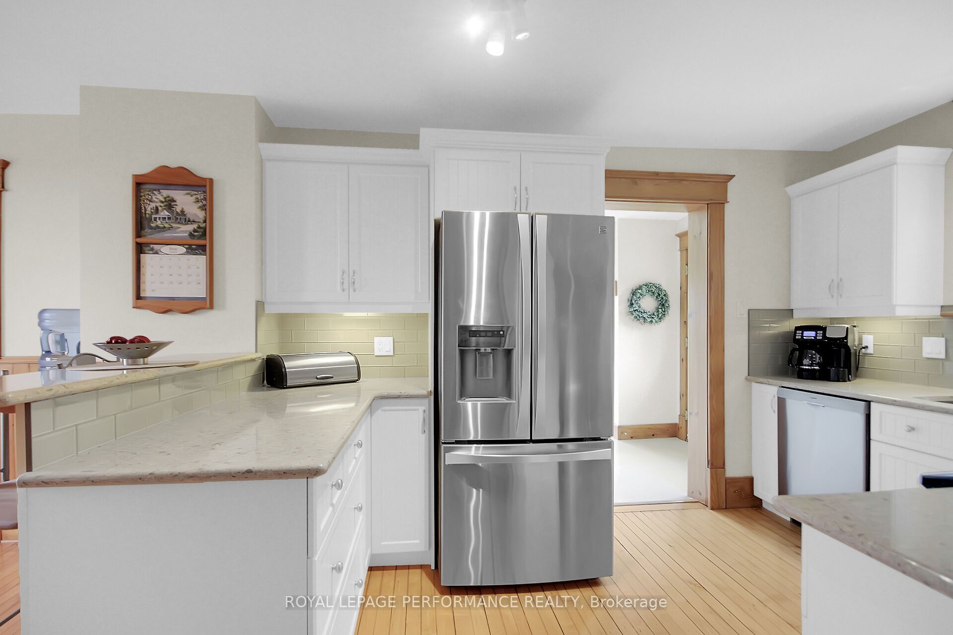 9374 Marvelville Road Property Photo 8