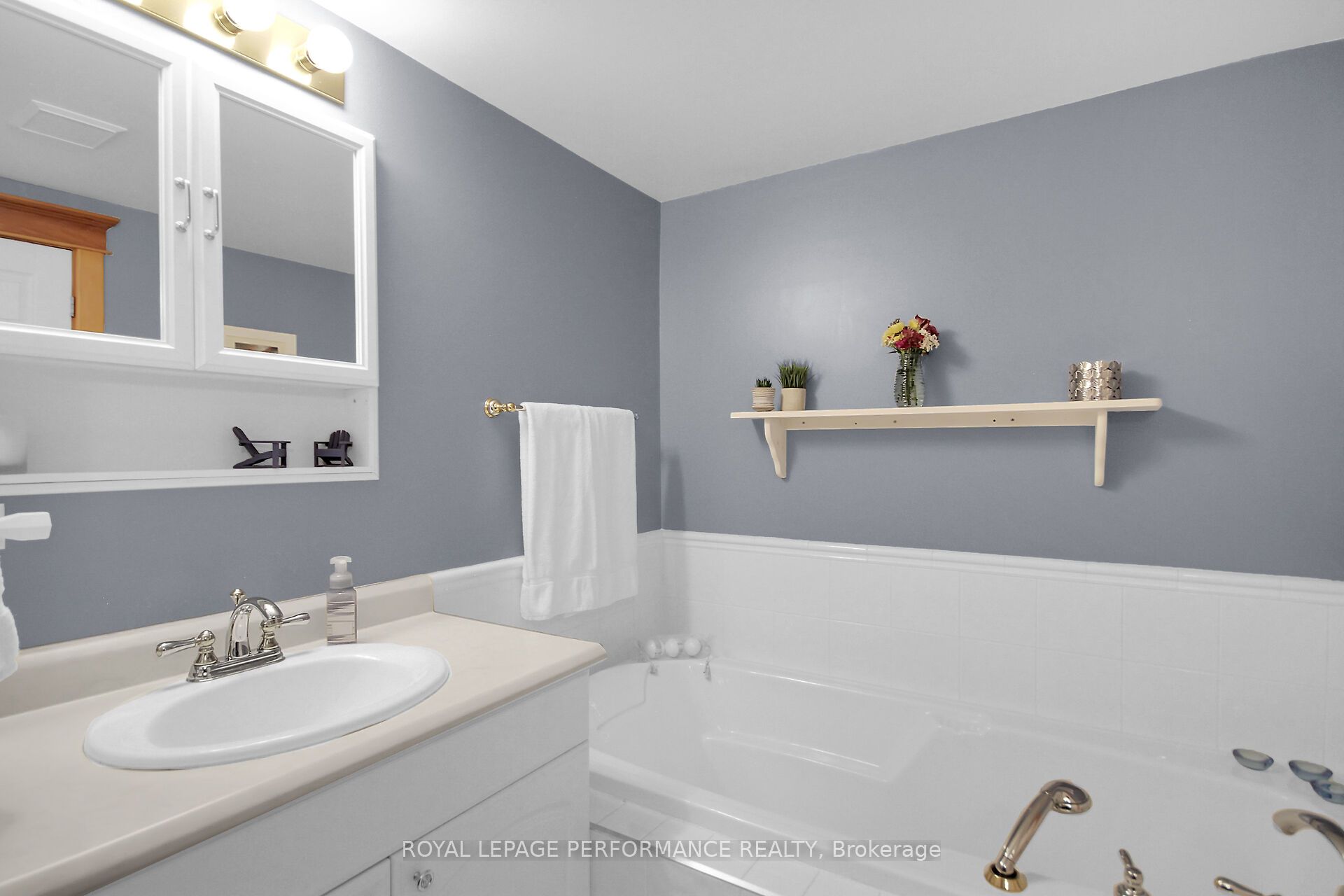 9374 Marvelville Road Property Photo 23