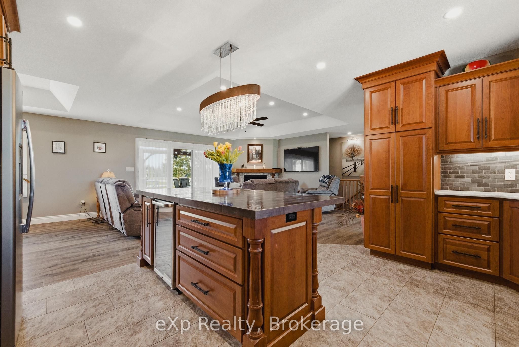 100 Harris Crescent Property Photo 19