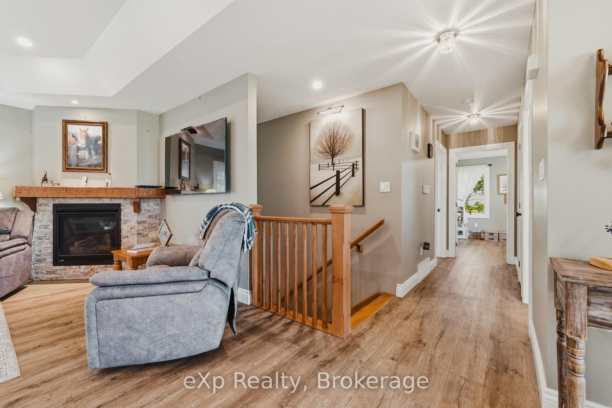 100 Harris Crescent Property Photo 21
