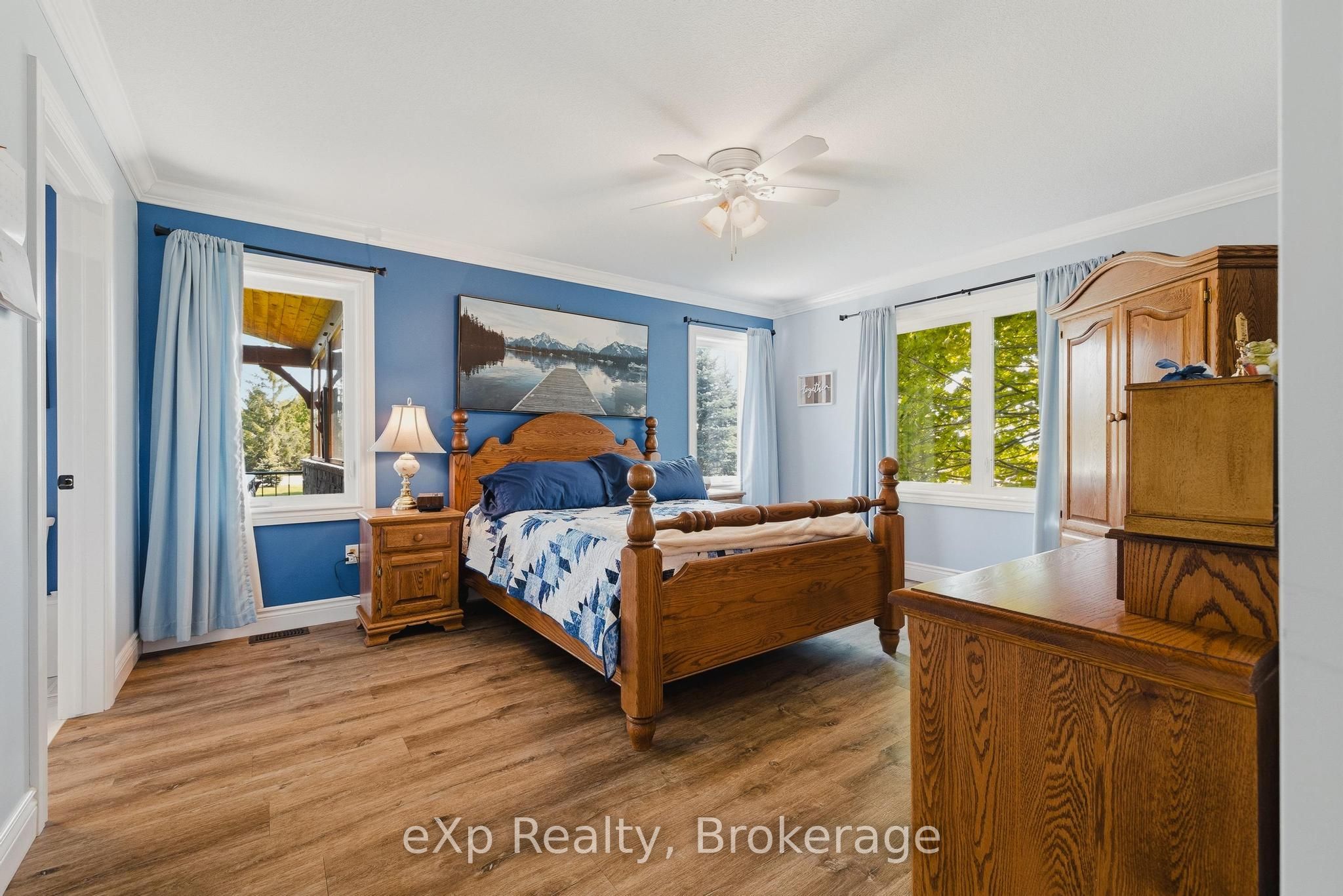 100 Harris Crescent Property Photo 23
