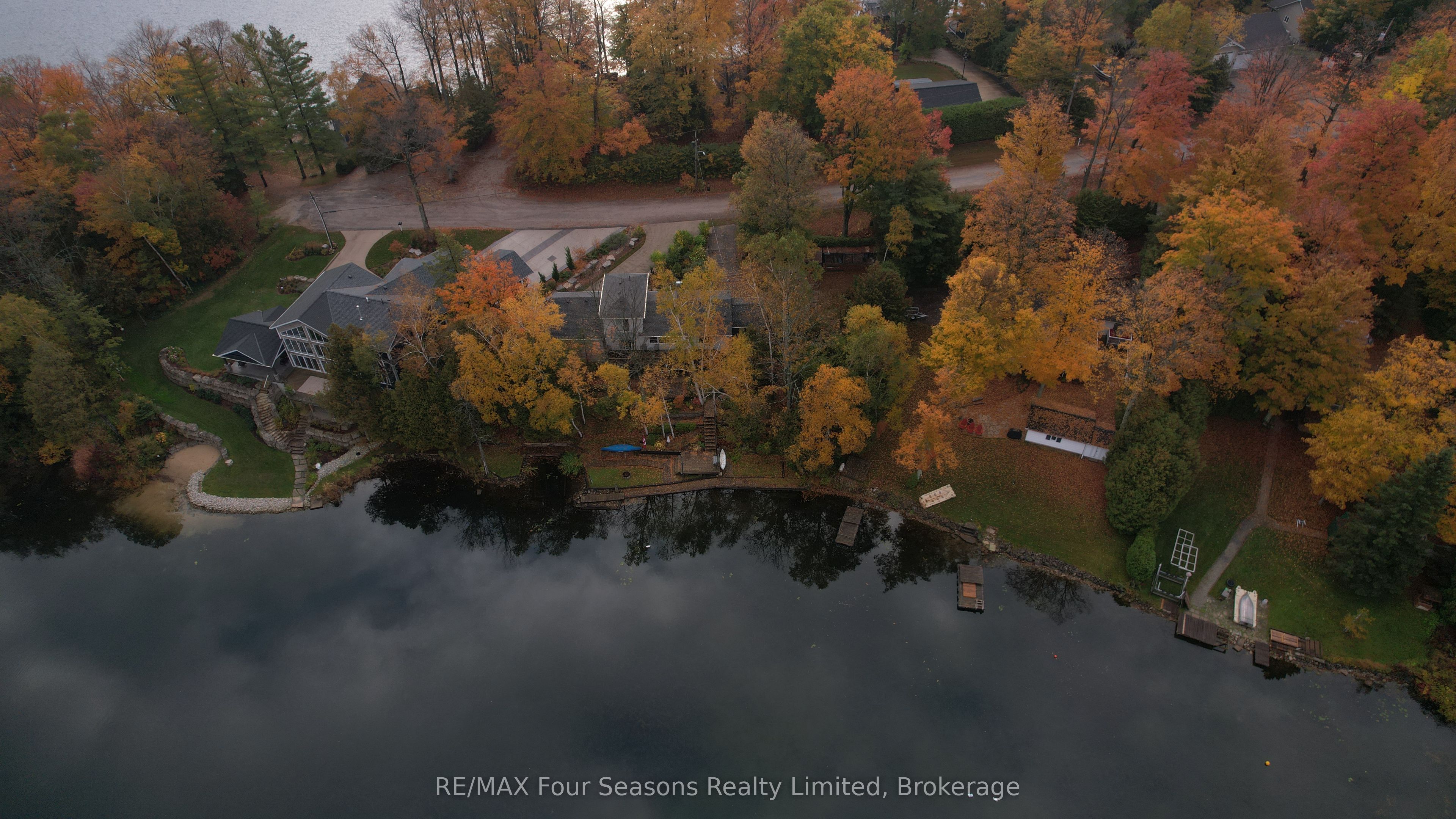 52 Shore Drive Property Photo 1