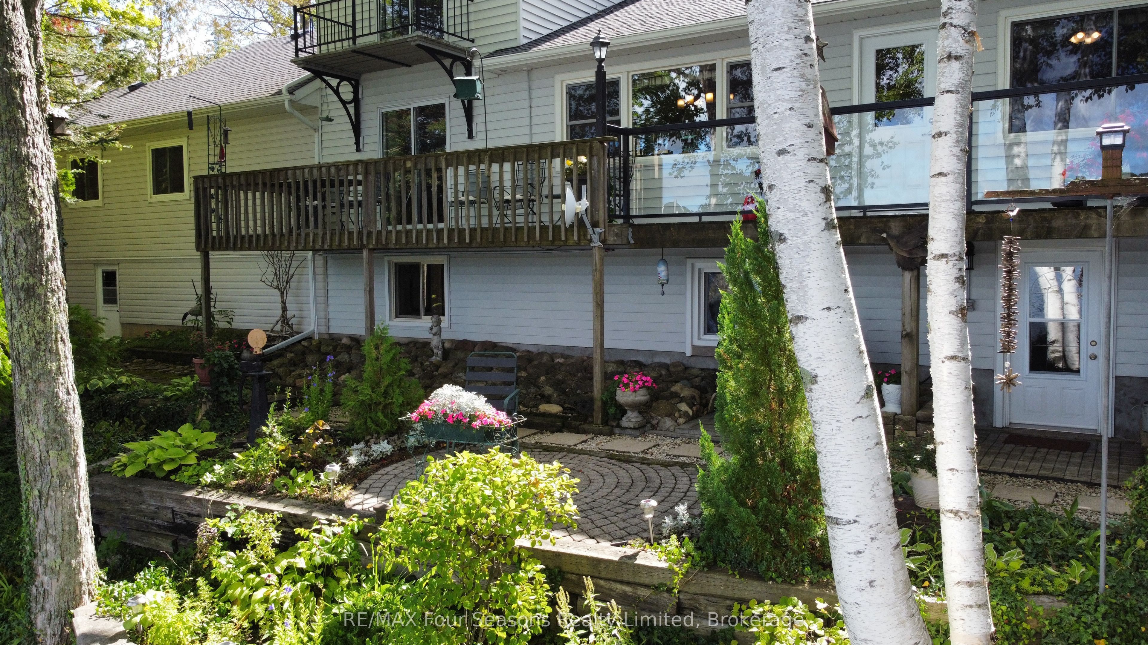 52 Shore Drive Property Photo 2