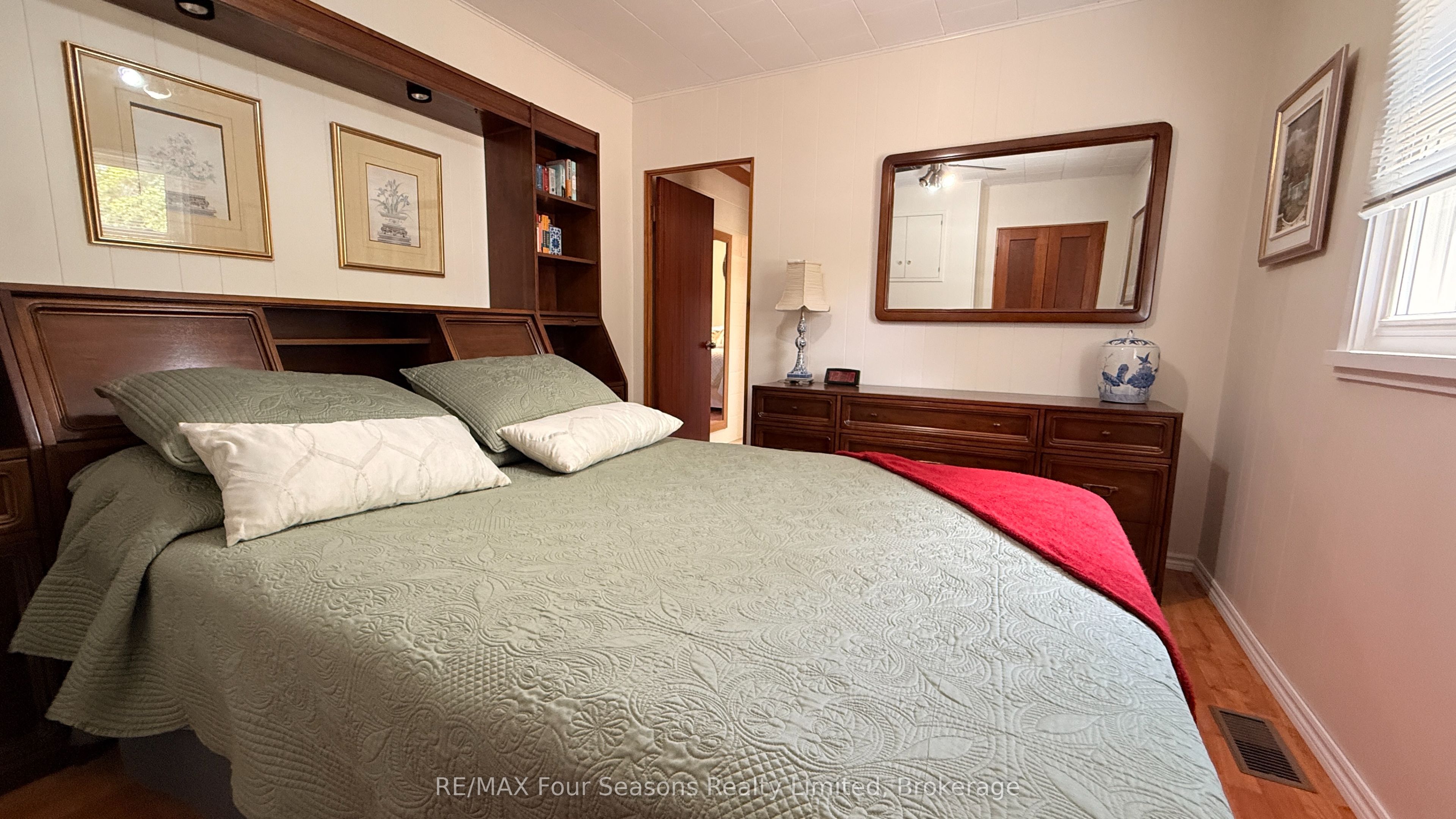 52 Shore Drive Property Photo 22