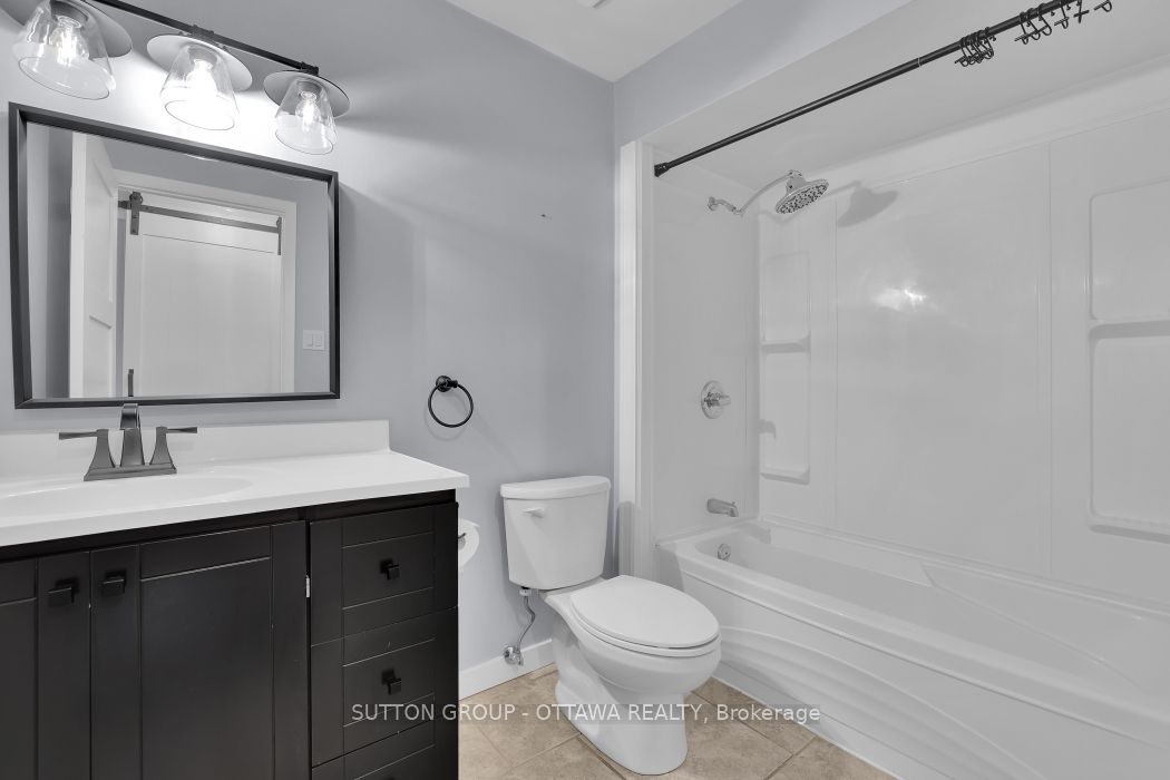 1835 Marsala Crescent 201 Property Photo 24
