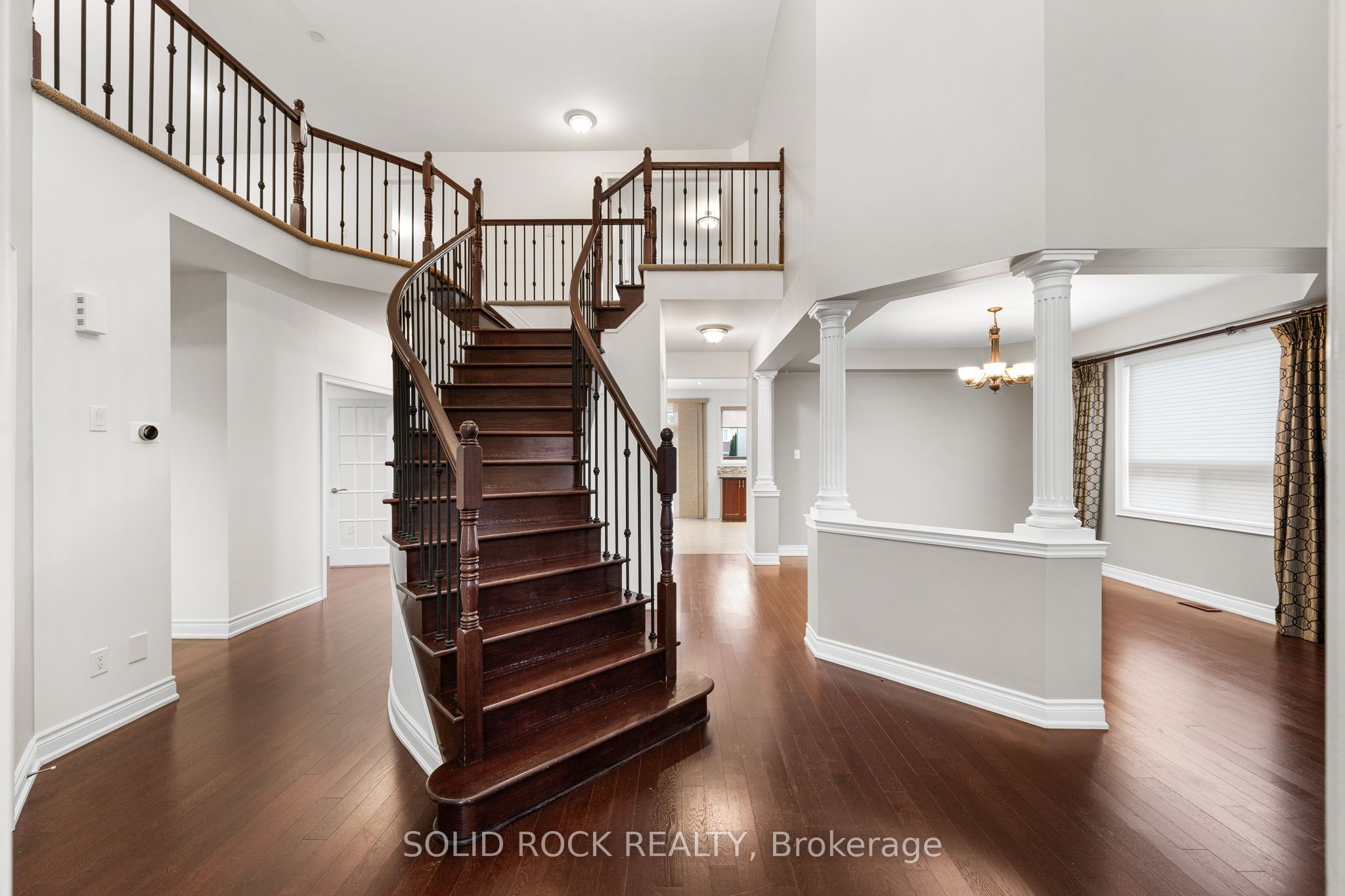 347 Bamburgh Way Property Photo 4
