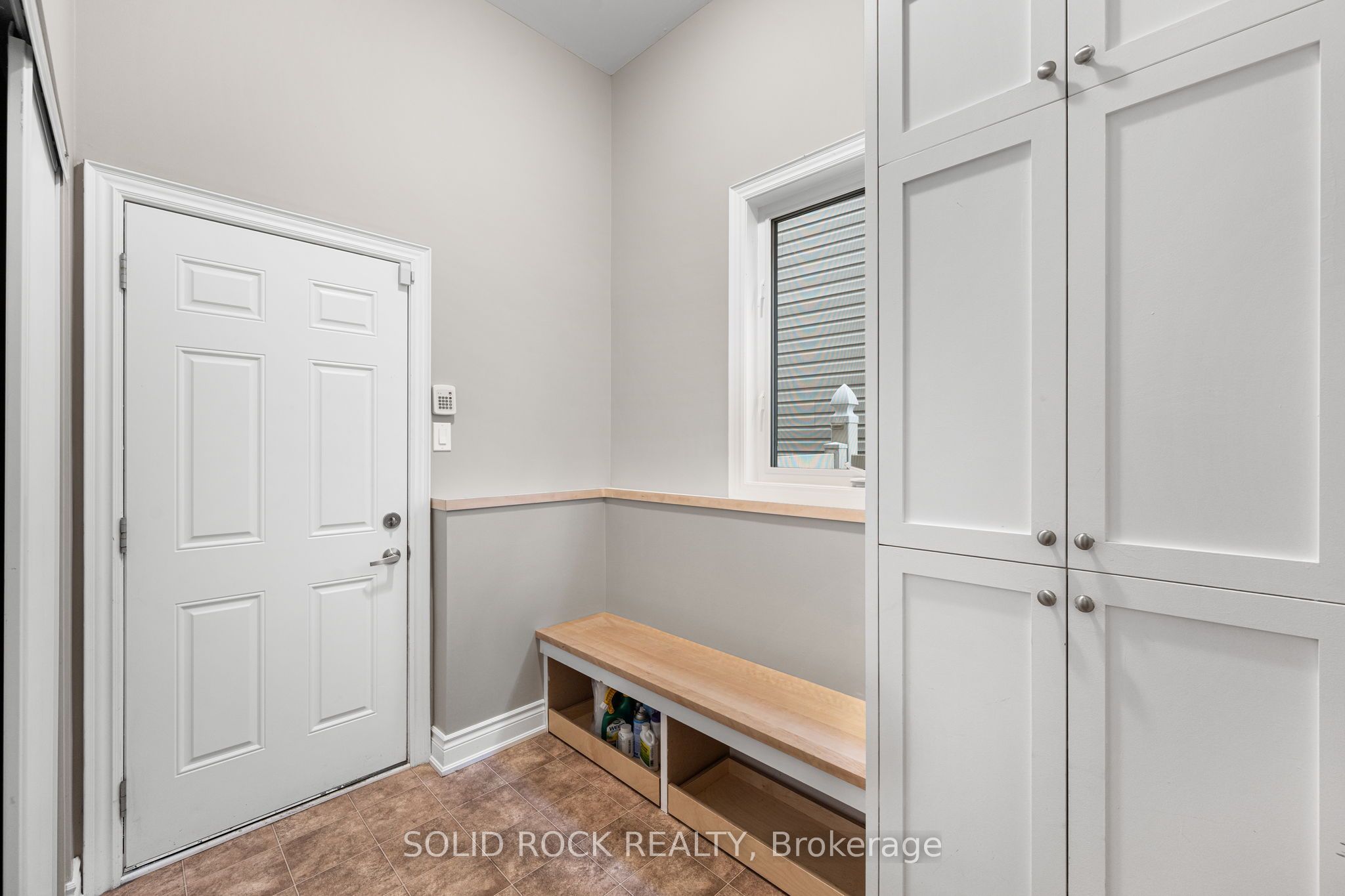 347 Bamburgh Way Property Photo 18
