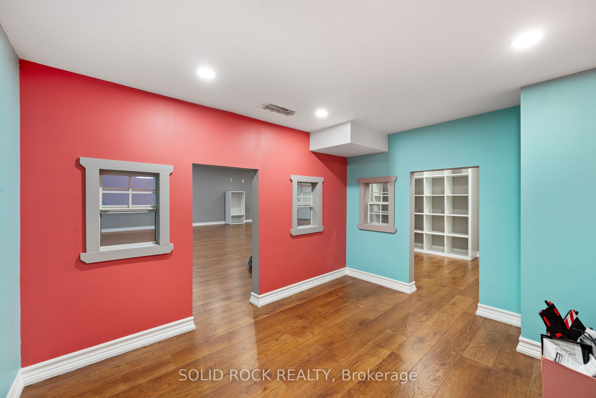 347 Bamburgh Way Property Photo 37