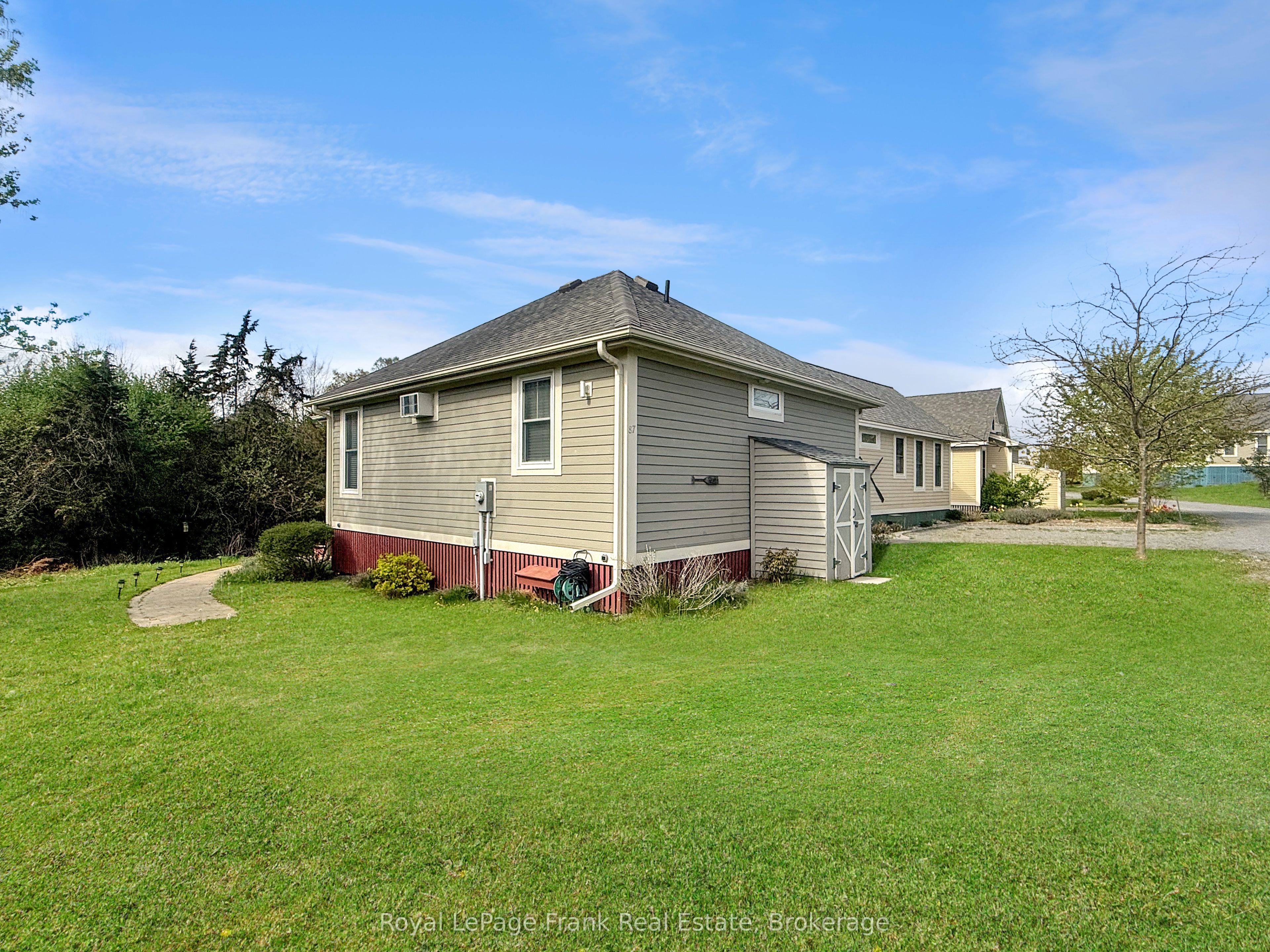 87 Butternut Lane 85 Property Photo 19