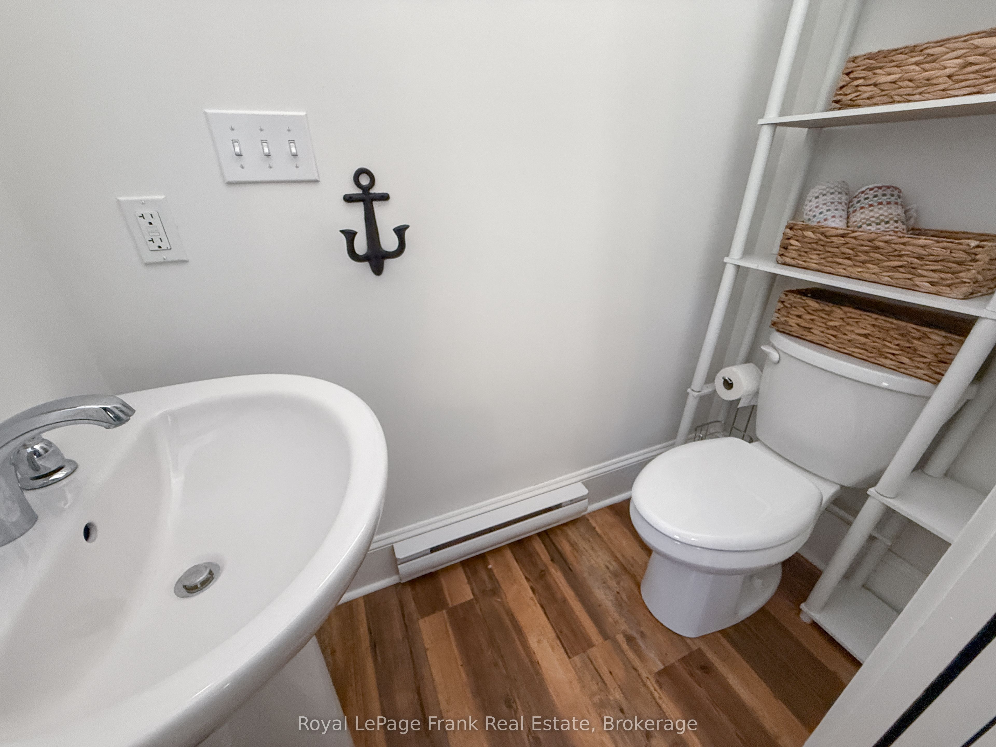 5 Hollow Lane 215 Property Photo 17