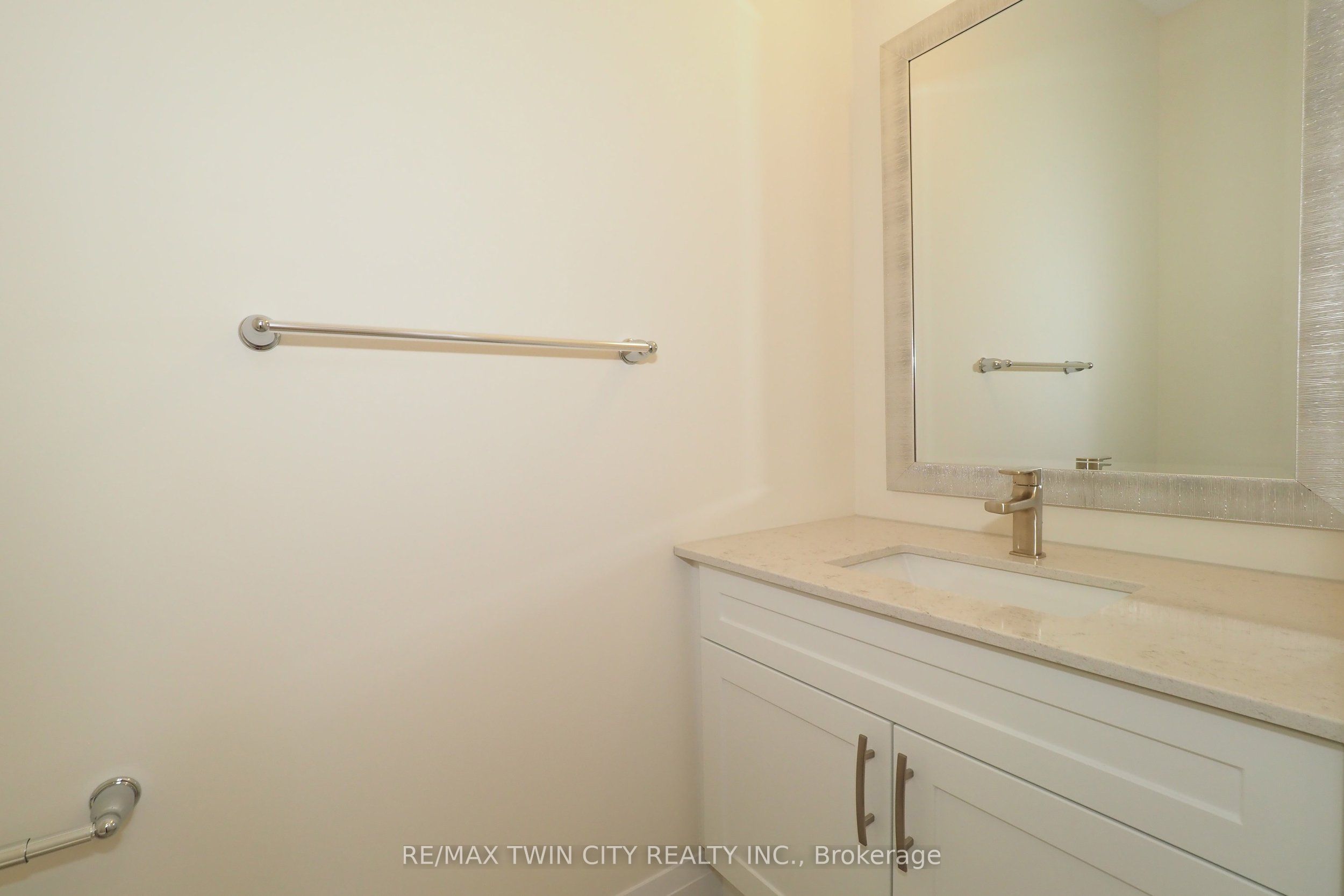 220 Jeffrey Place Property Photo 19