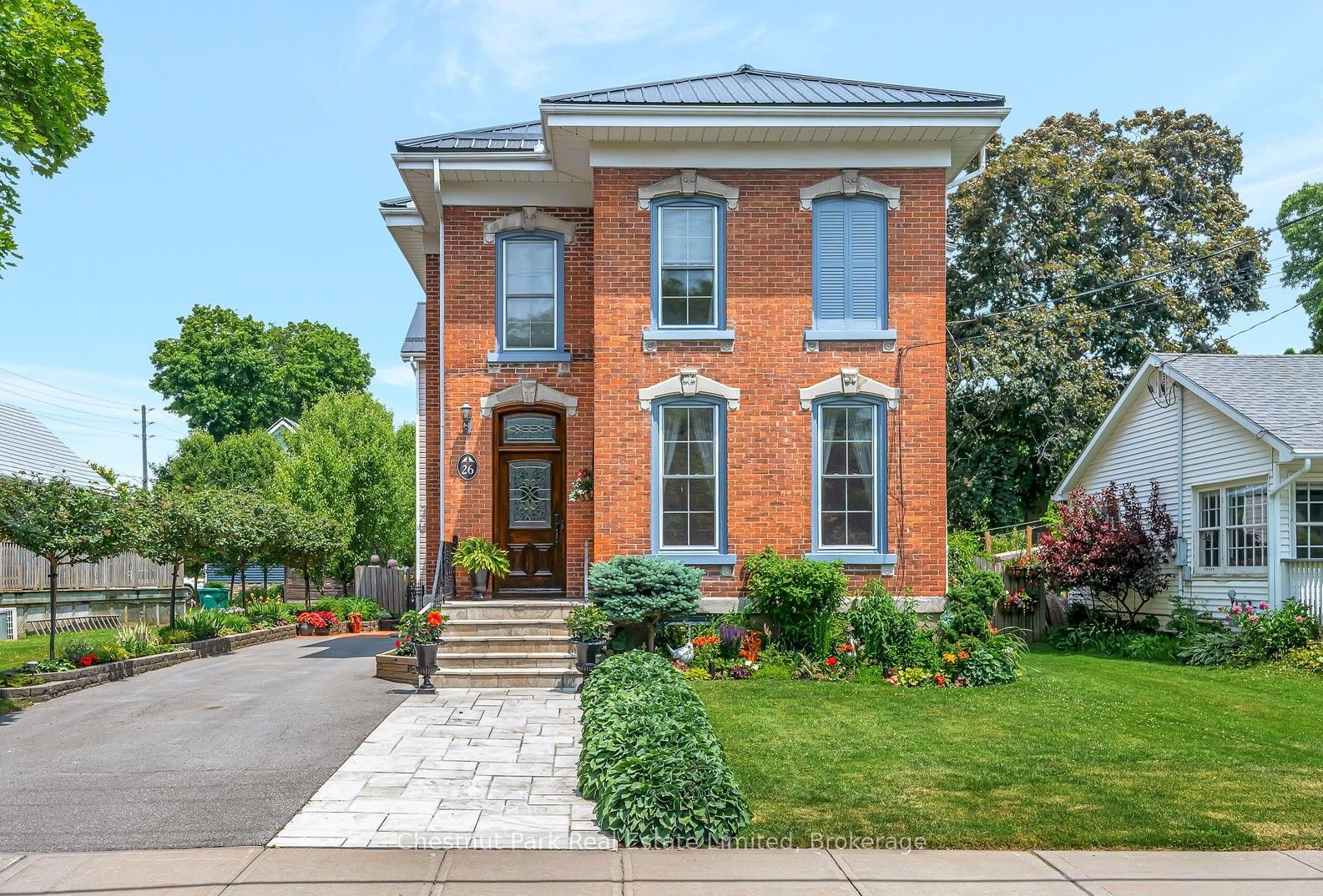 26 Centre Street Property Photo 1