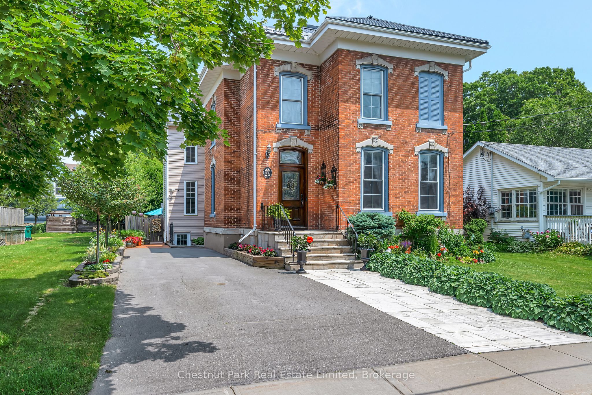 26 Centre Street Property Photo 5