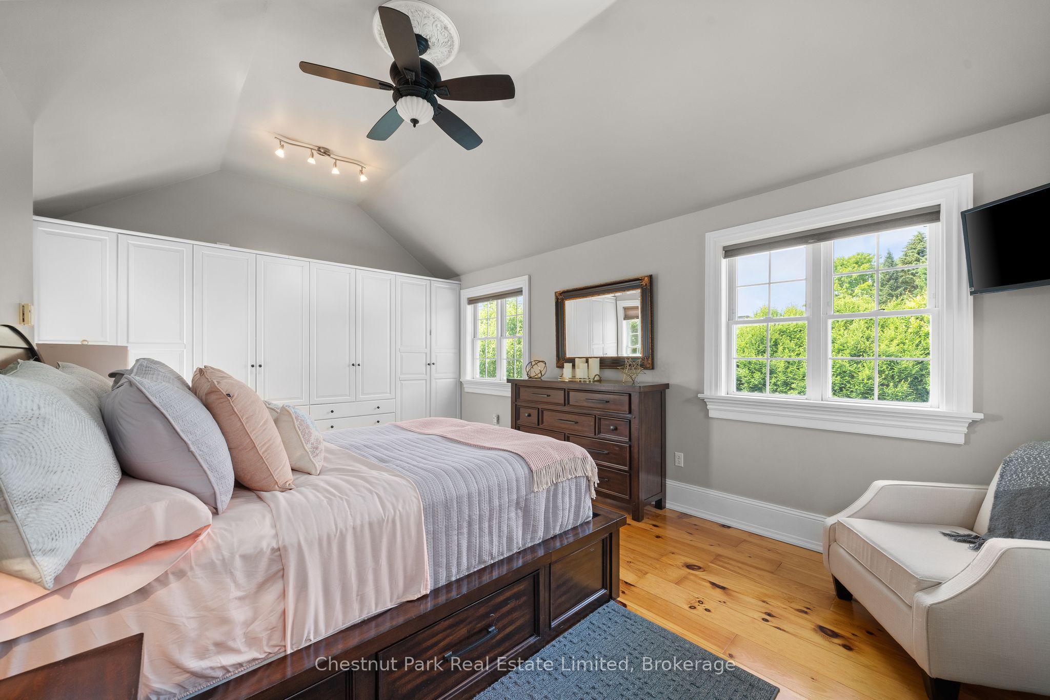 26 Centre Street Property Photo 31