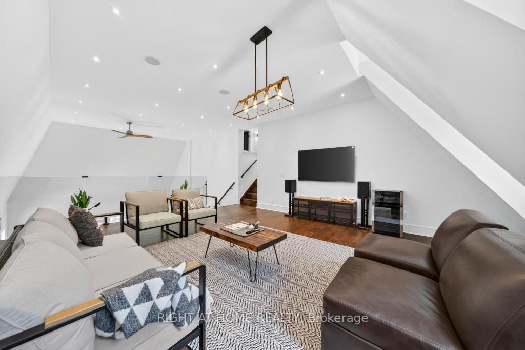 64 Ravina Crescent Property Photo 23
