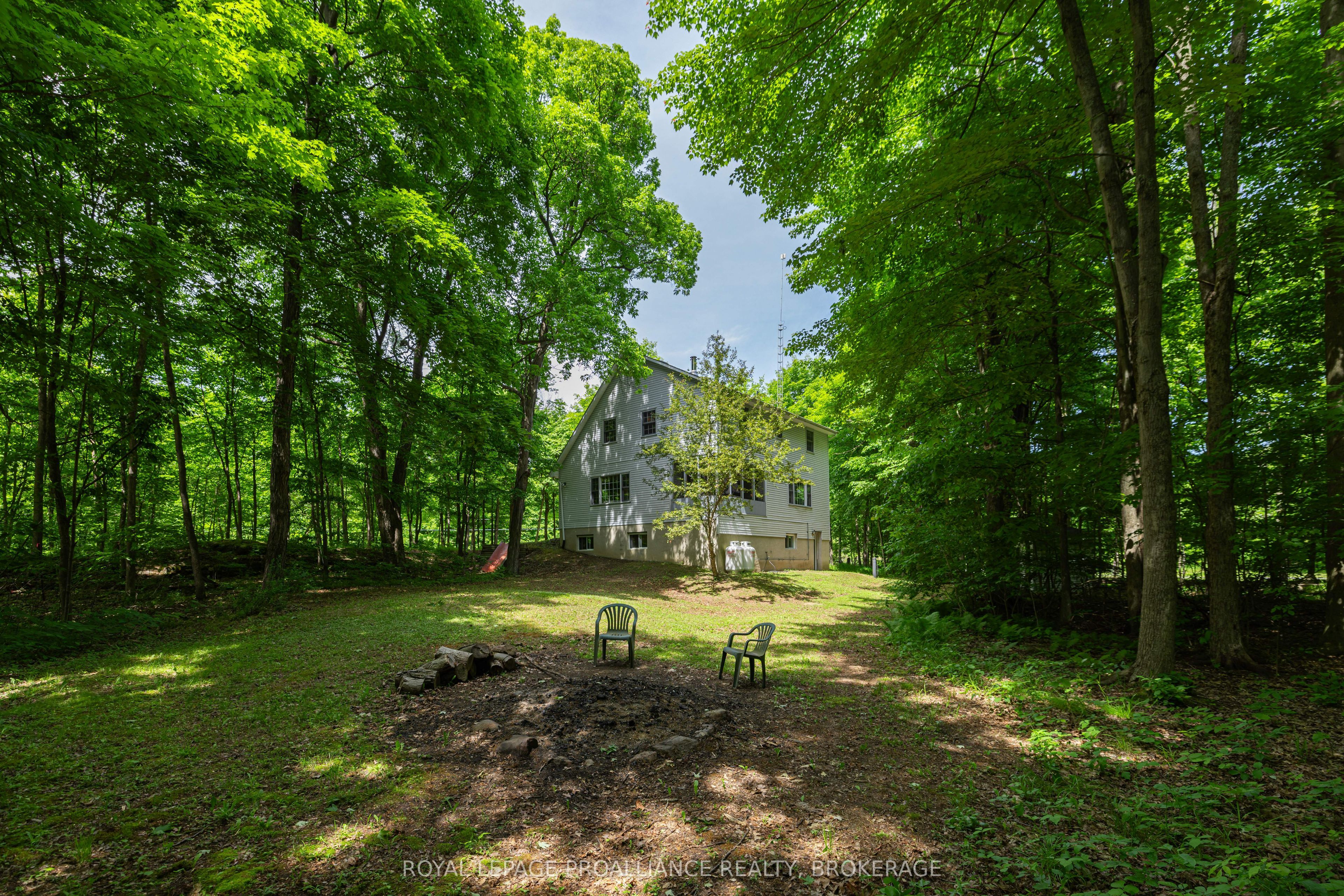 1403 Norway Road Property Photo 5