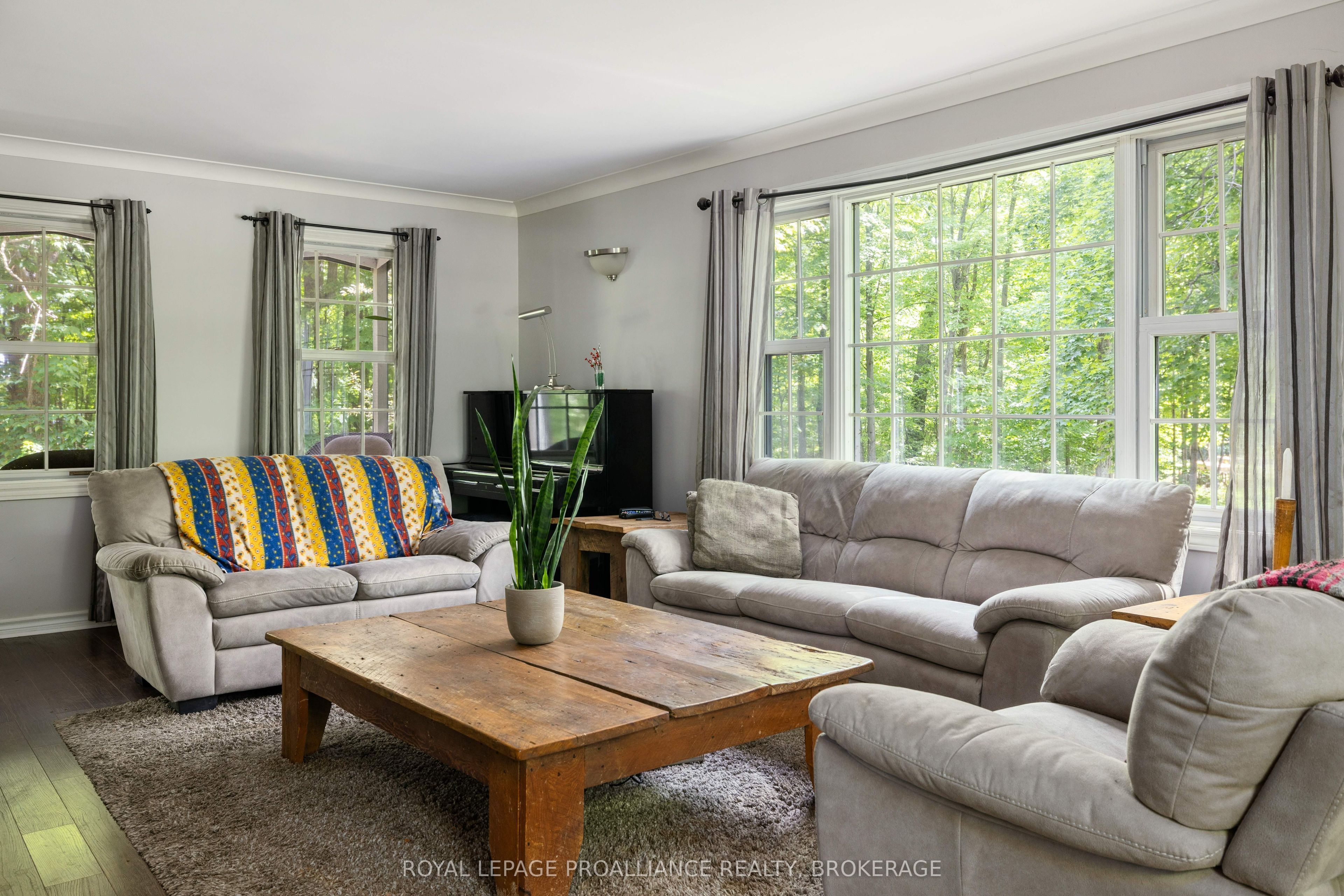 1403 Norway Road Property Photo 18
