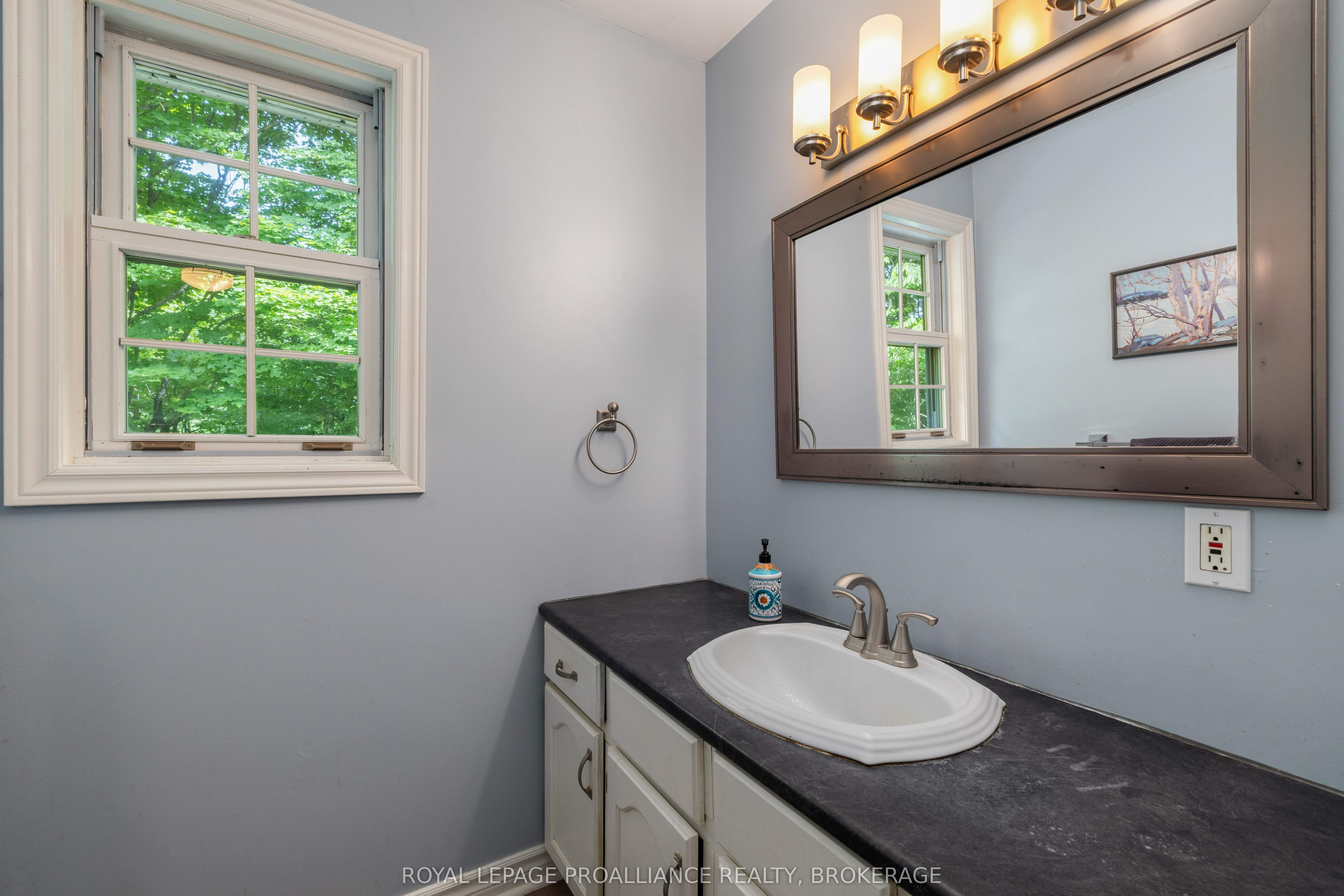 1403 Norway Road Property Photo 41