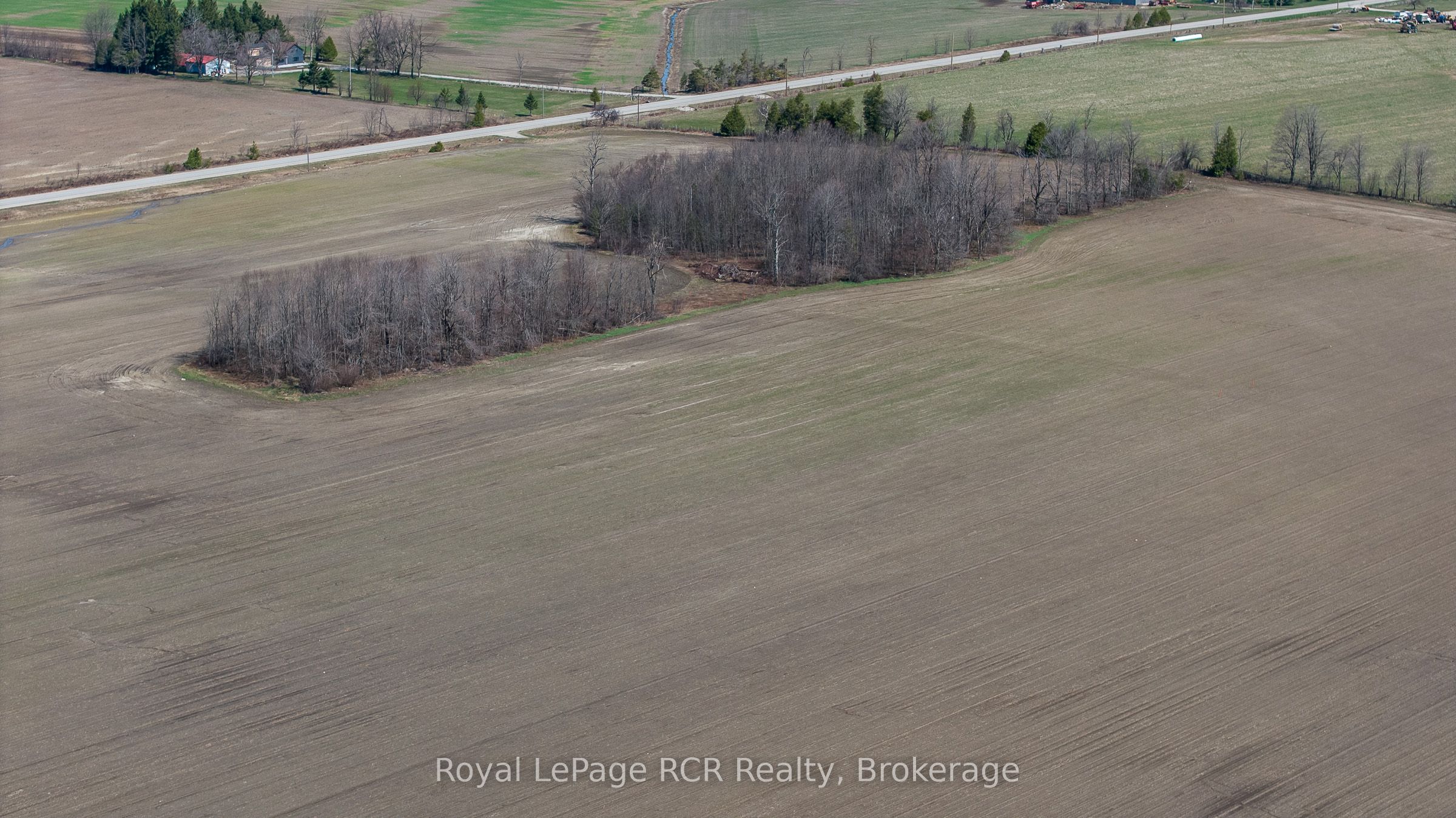 158567 Highway 10 Property Photo 8