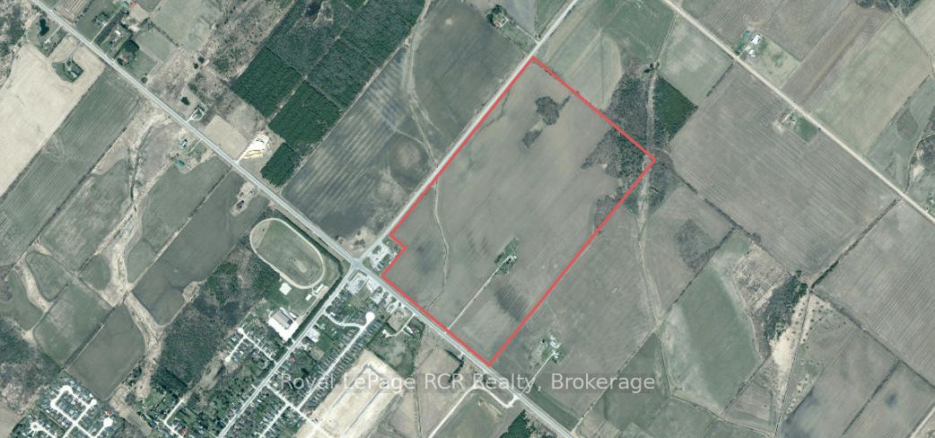 158567 Highway 10 Property Photo 15