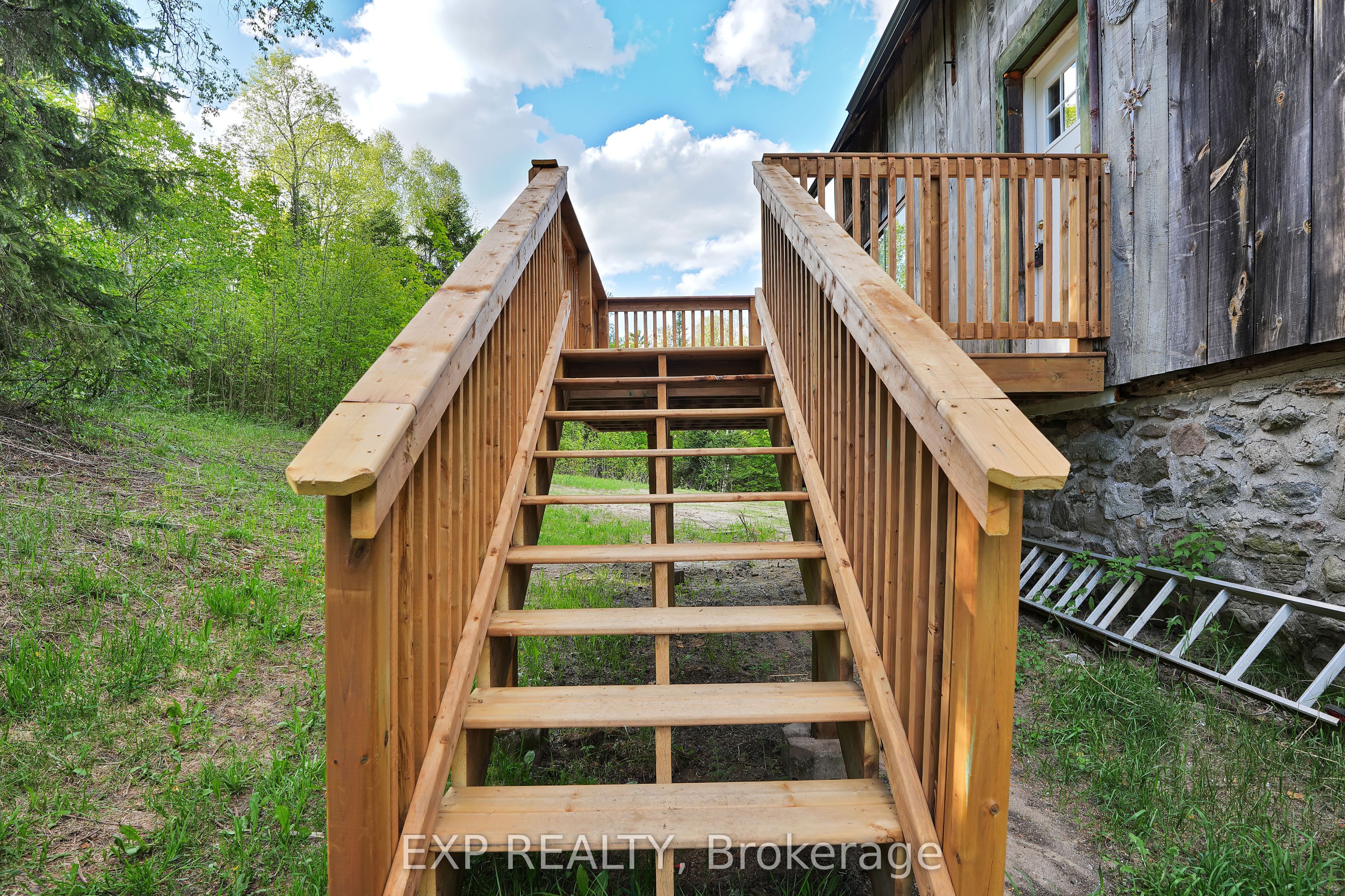 1057 Macduff Road Property Photo 3