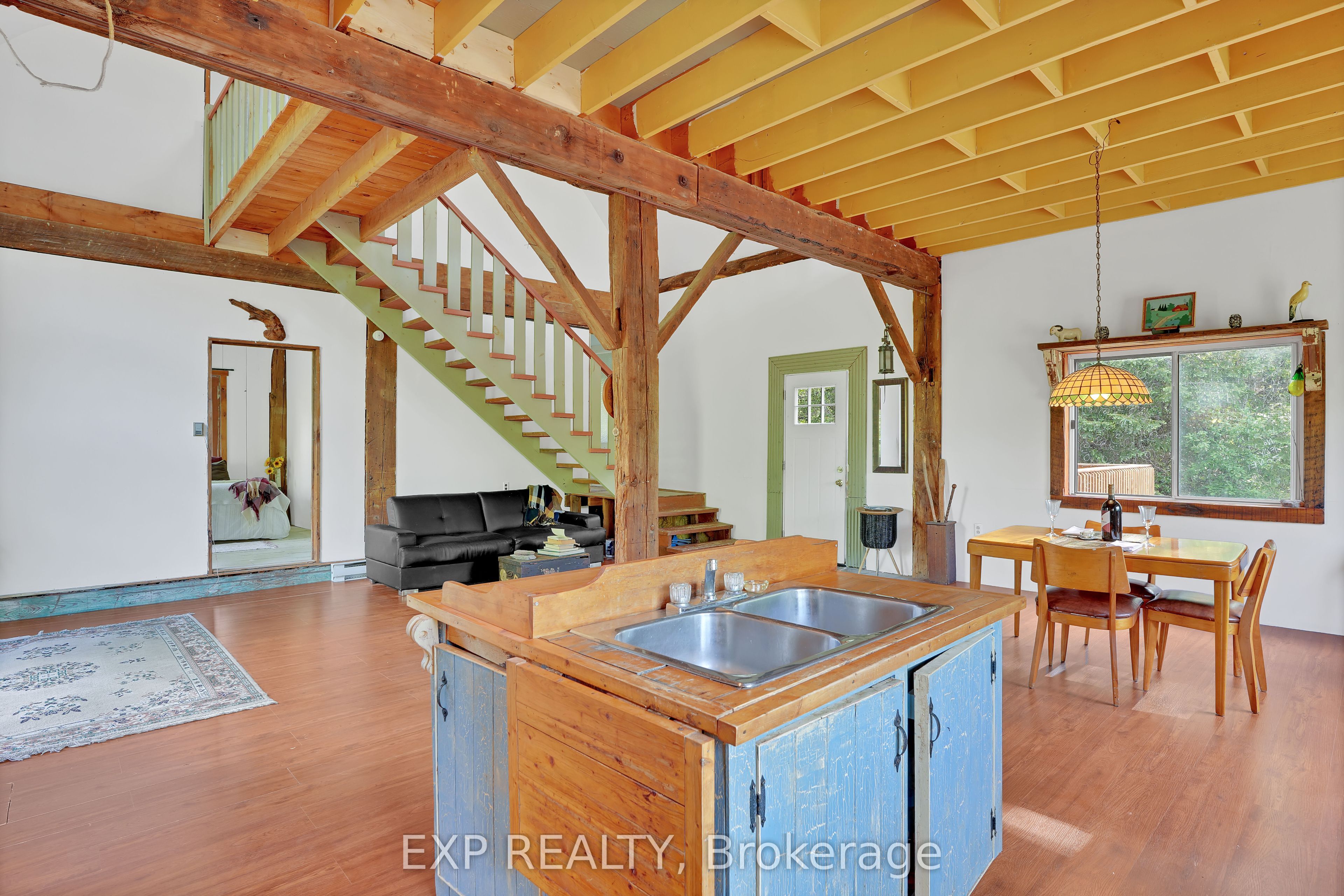 1057 Macduff Road Property Photo 5