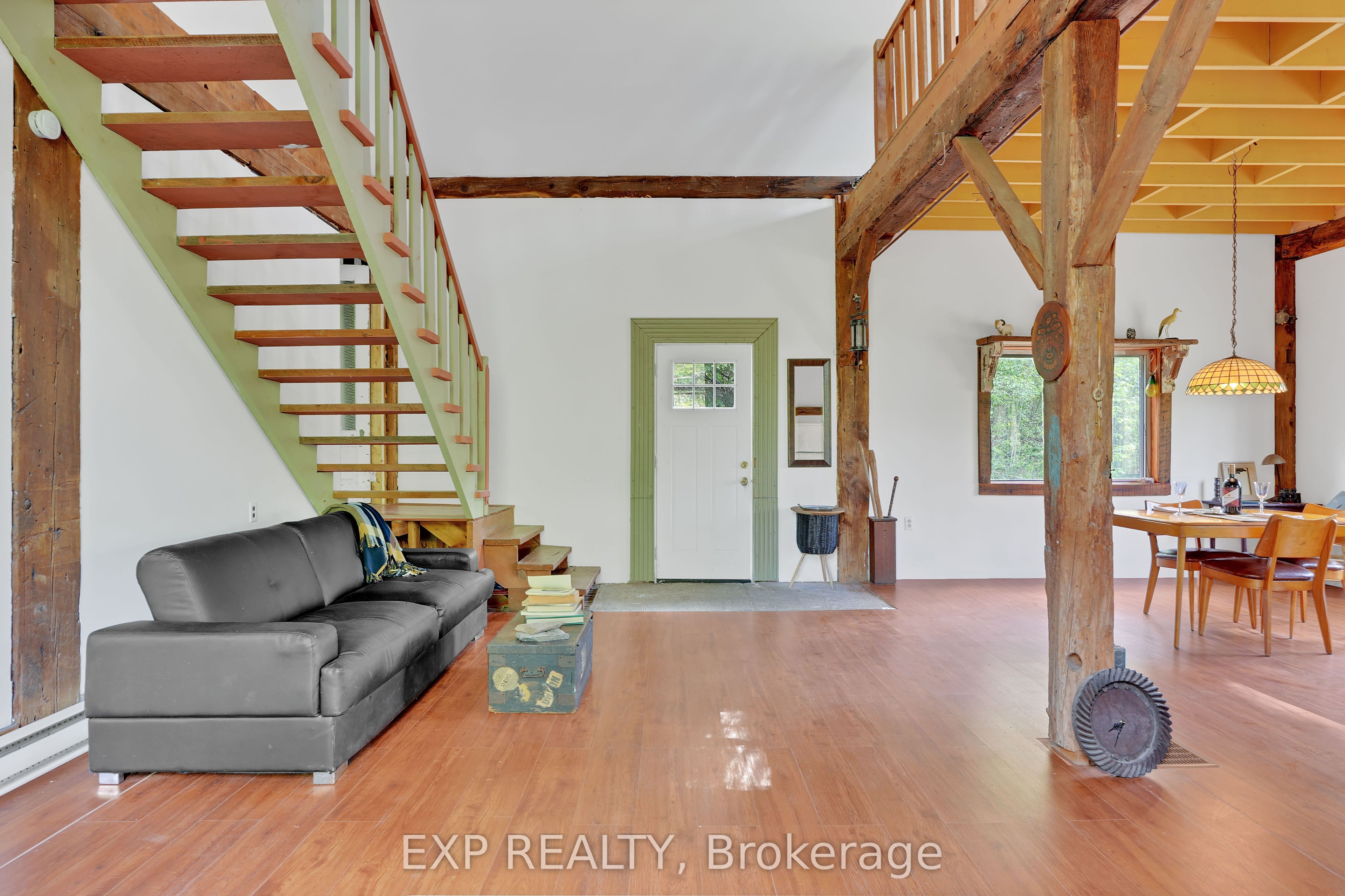 1057 Macduff Road Property Photo 8