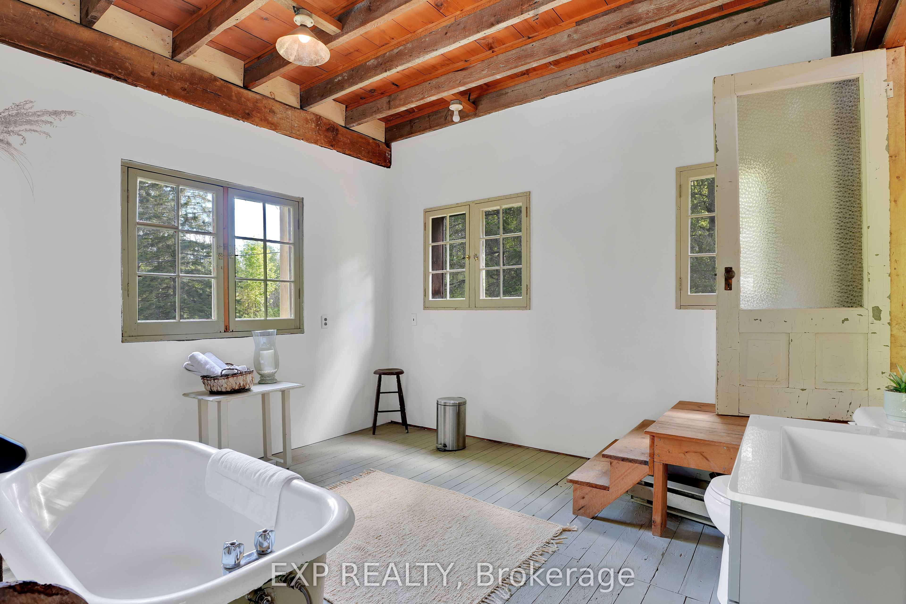 1057 Macduff Road Property Photo 13