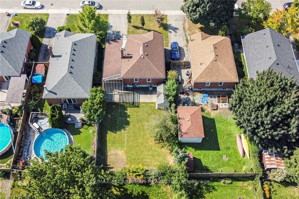 33 Alderney Avenue Property Photo 45