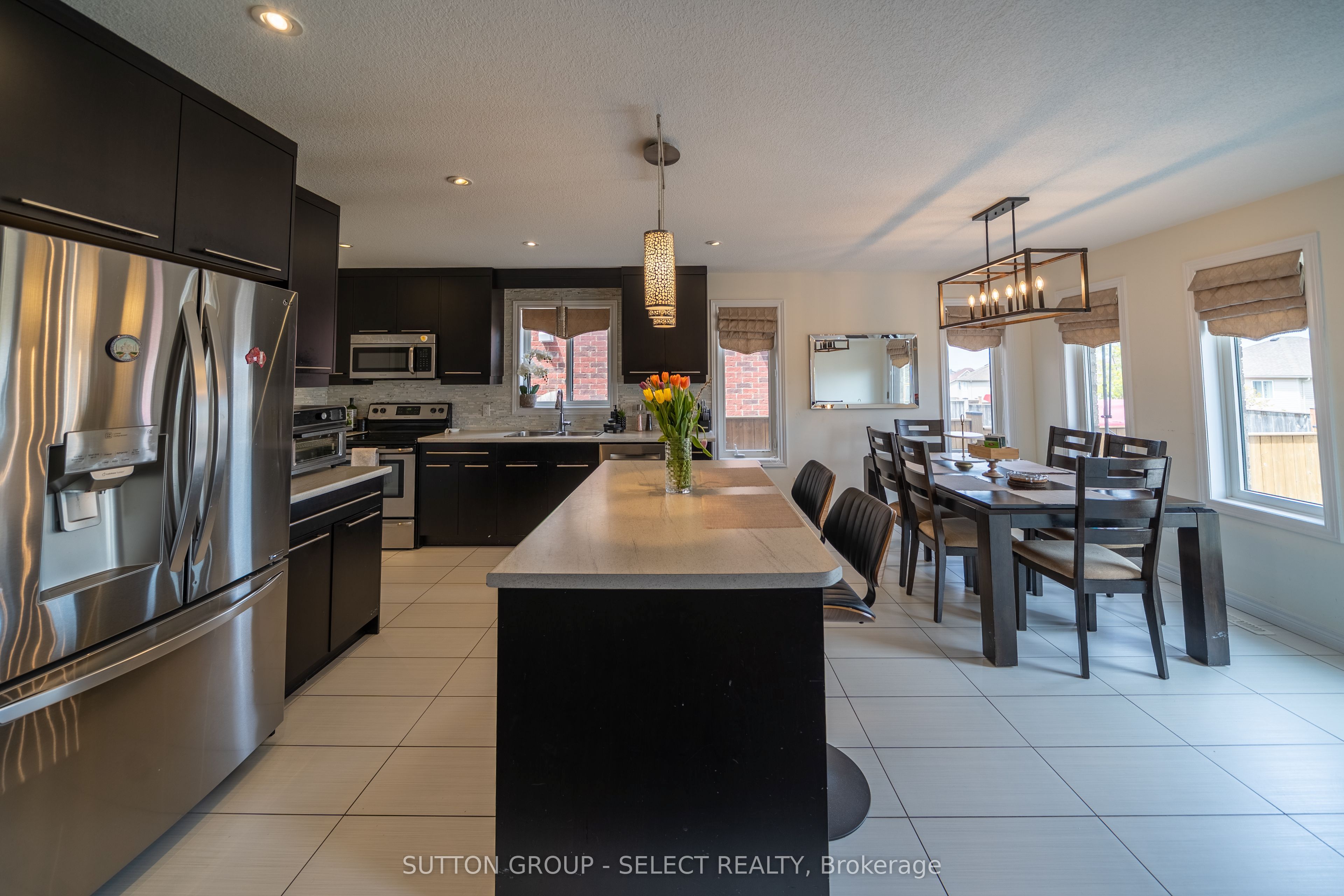 1825 Couldridge Way Property Photo 10
